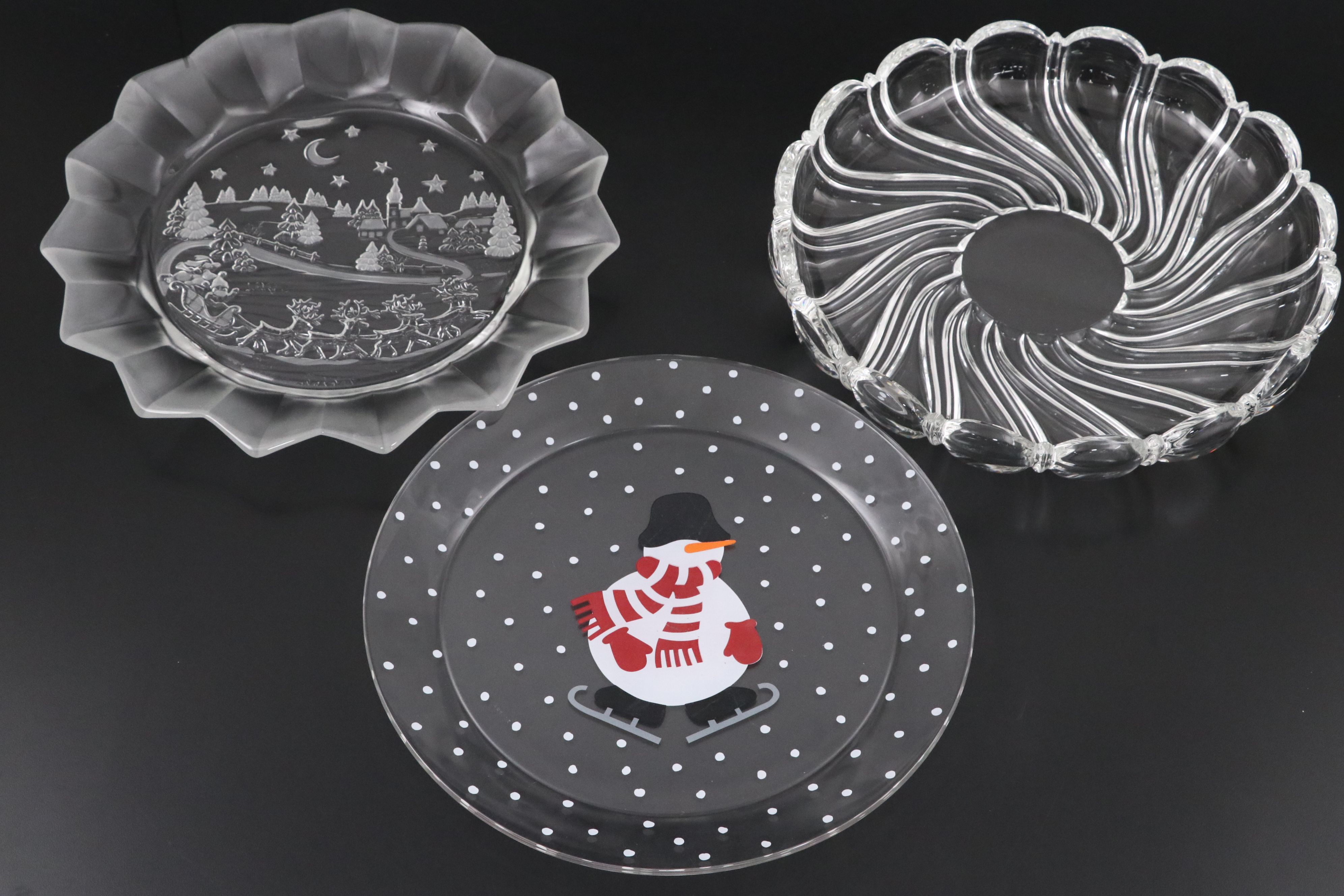 Indiana Glass "Diamond Point" with Other Cake Stand and Tableware