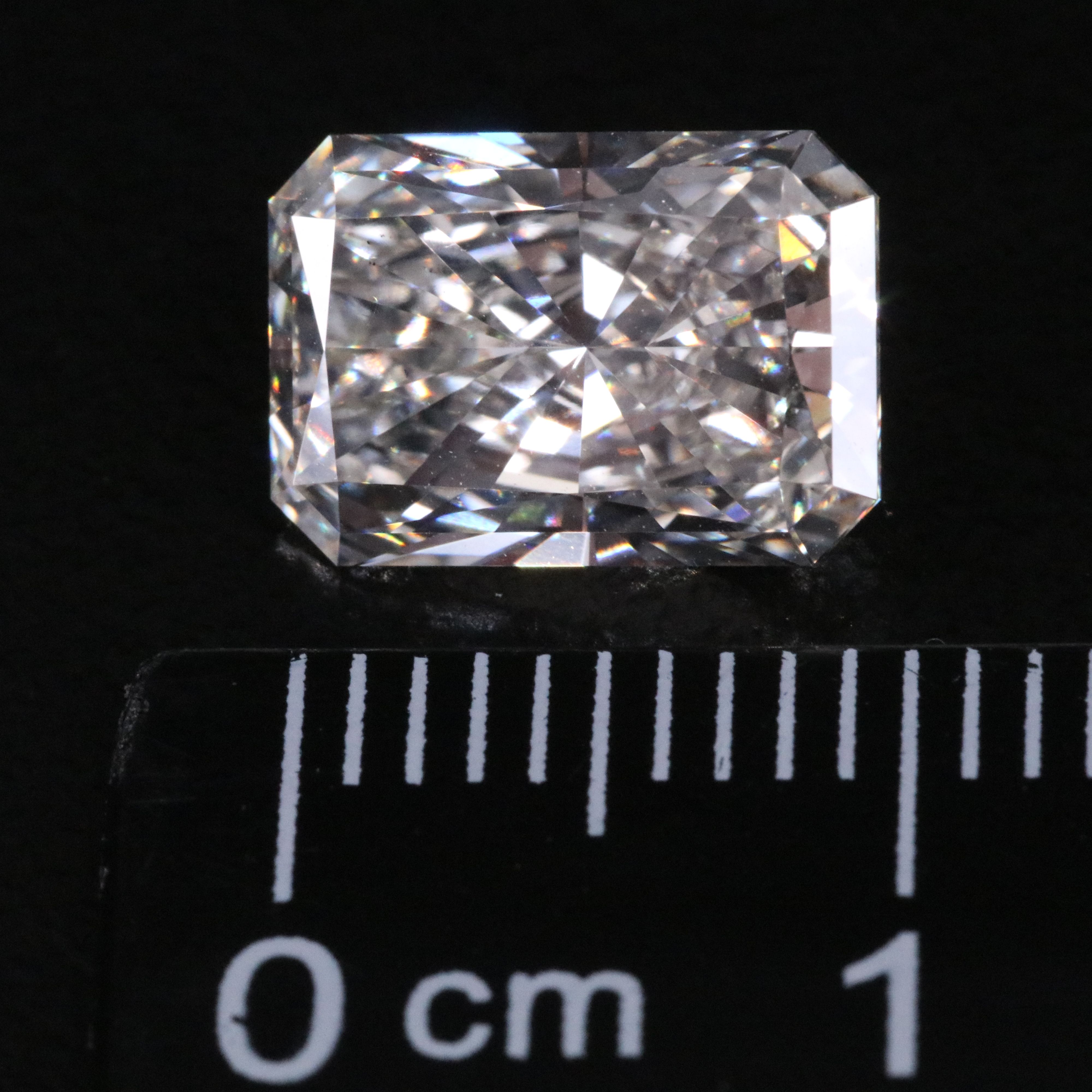 Loose 2.88 CT Lab Grown Diamond with IGI Report