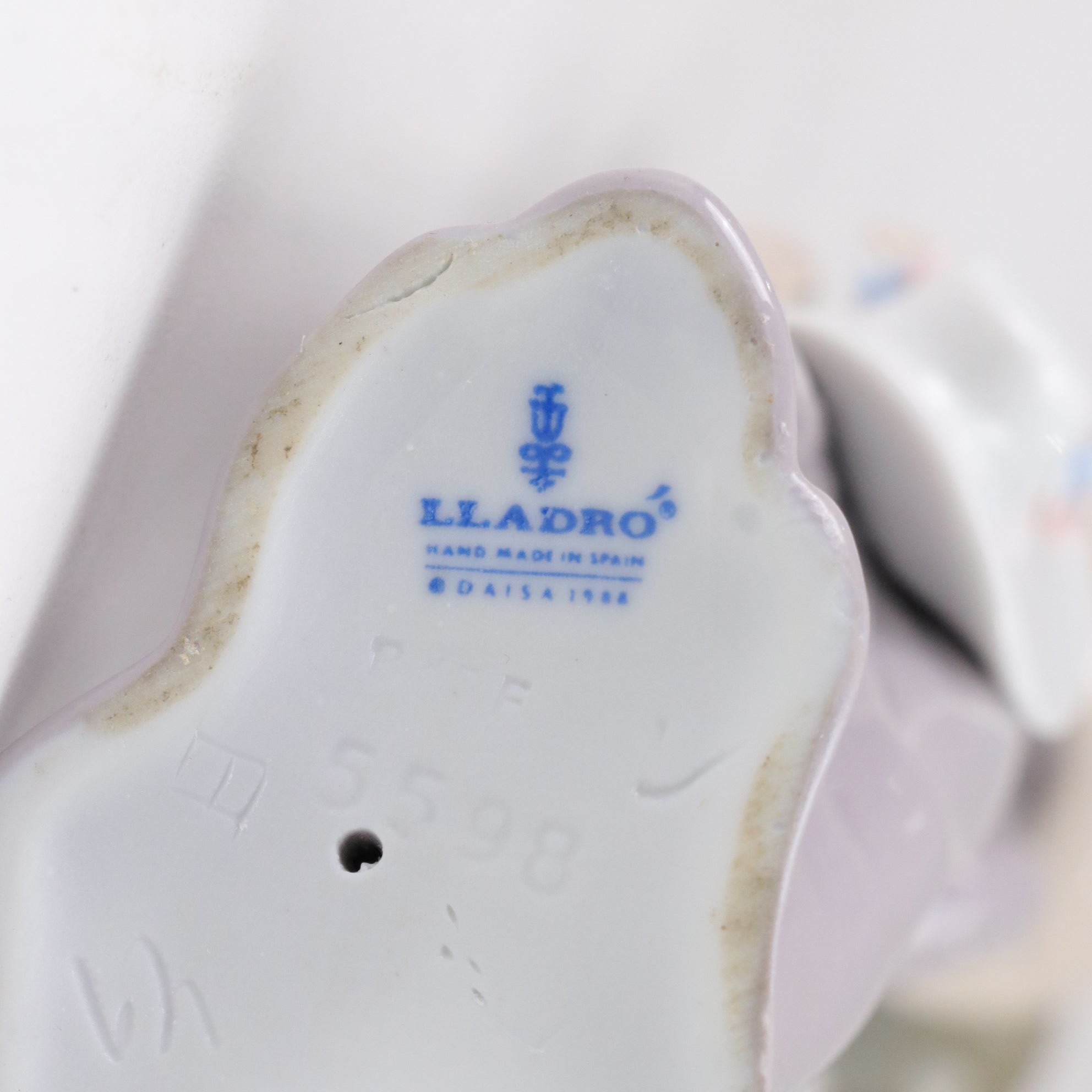 Lladró "Bridesmaid" Porcelain Figurine