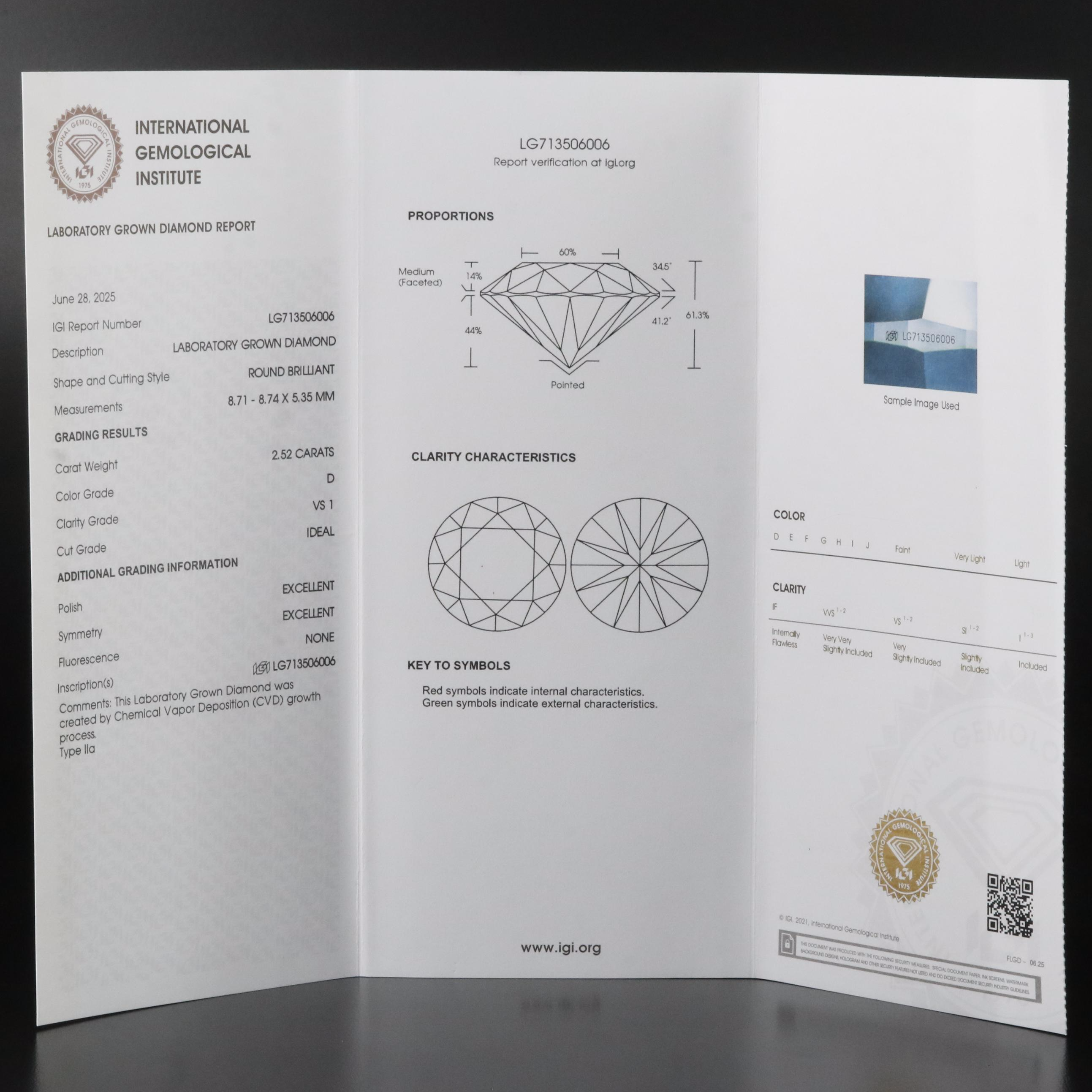 18K 2.52 CT Lab Grown Diamond Pendant with an IGI Report