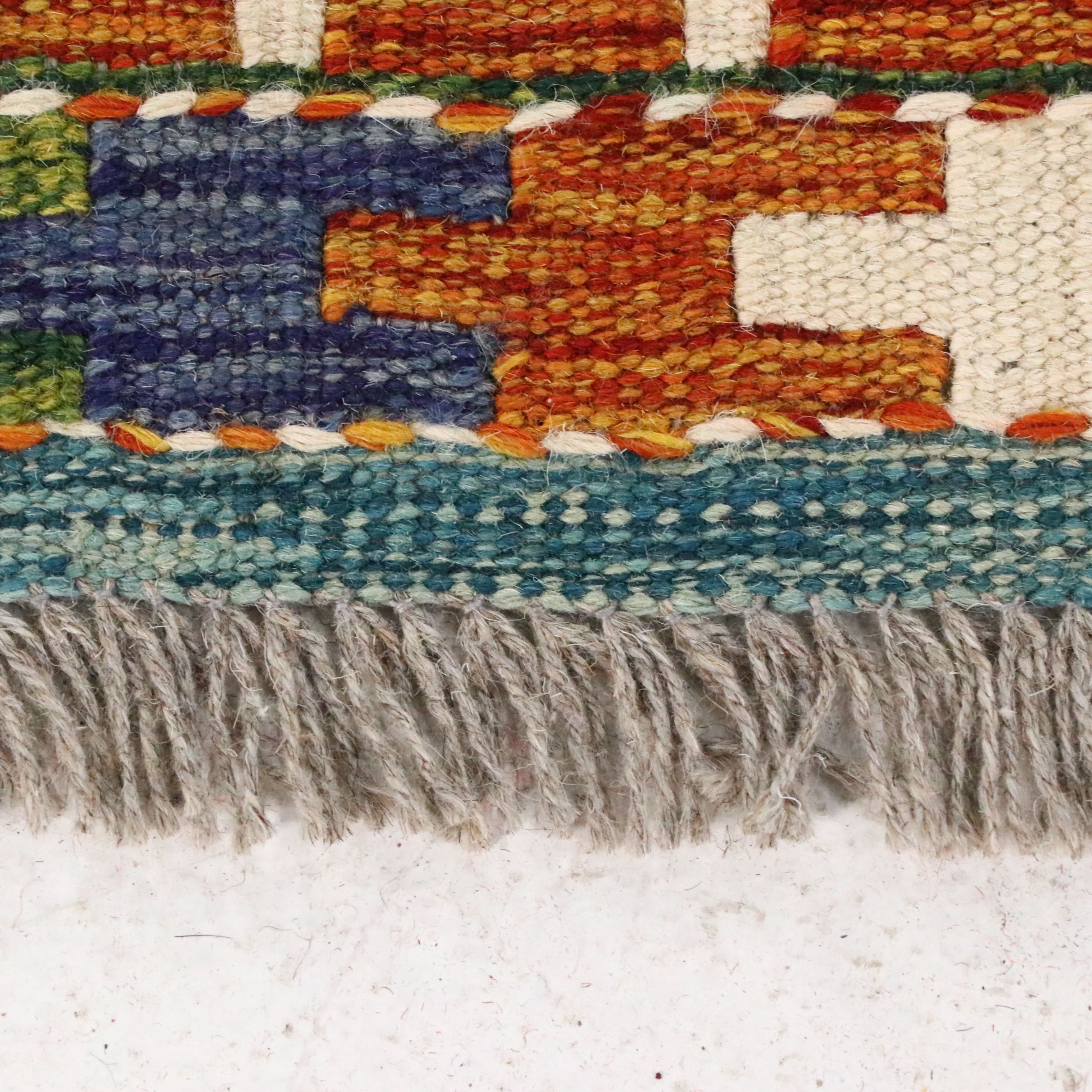 5'9 x 8'4 Handwoven Pakistani Kilim Area Rug