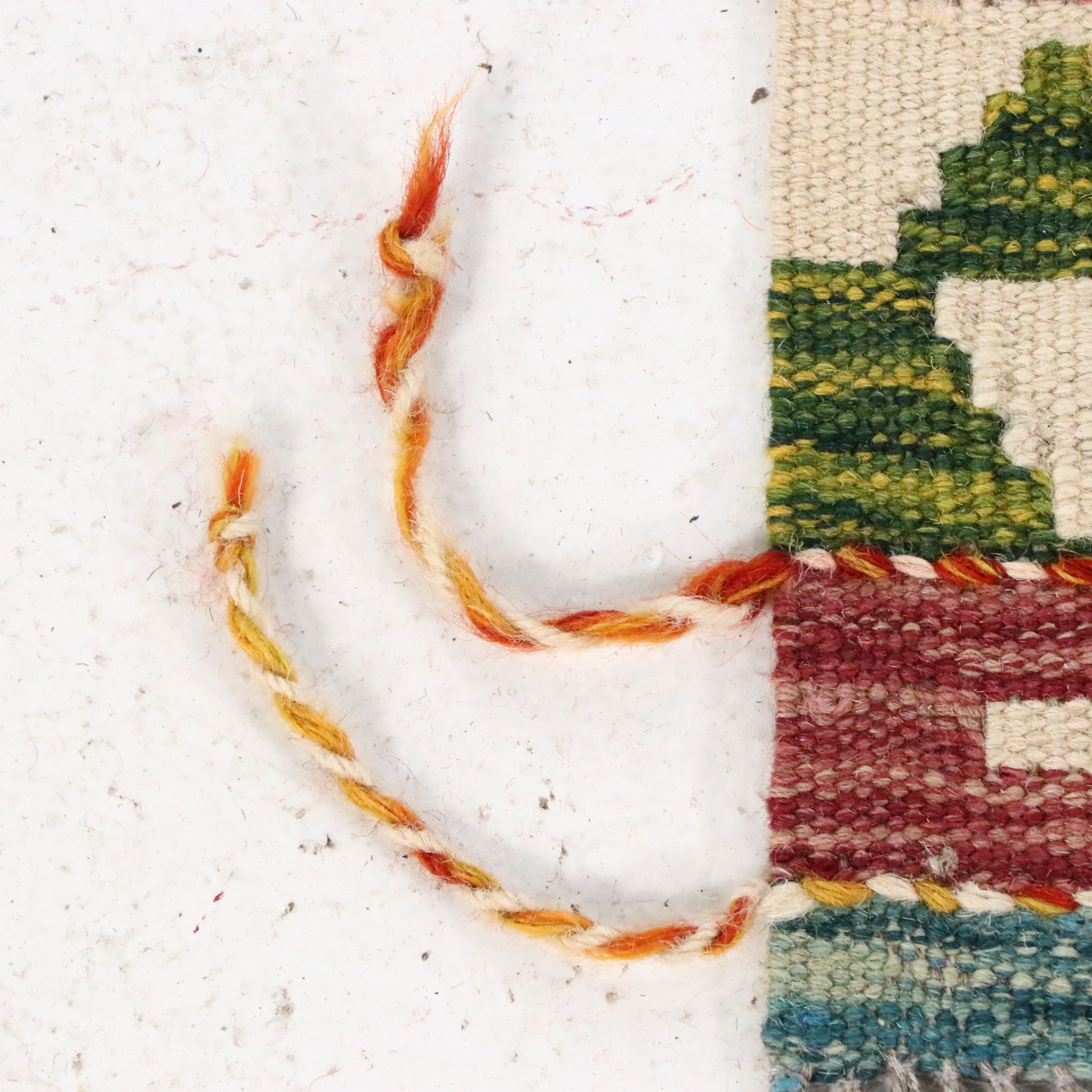 5'9 x 8'4 Handwoven Pakistani Kilim Area Rug