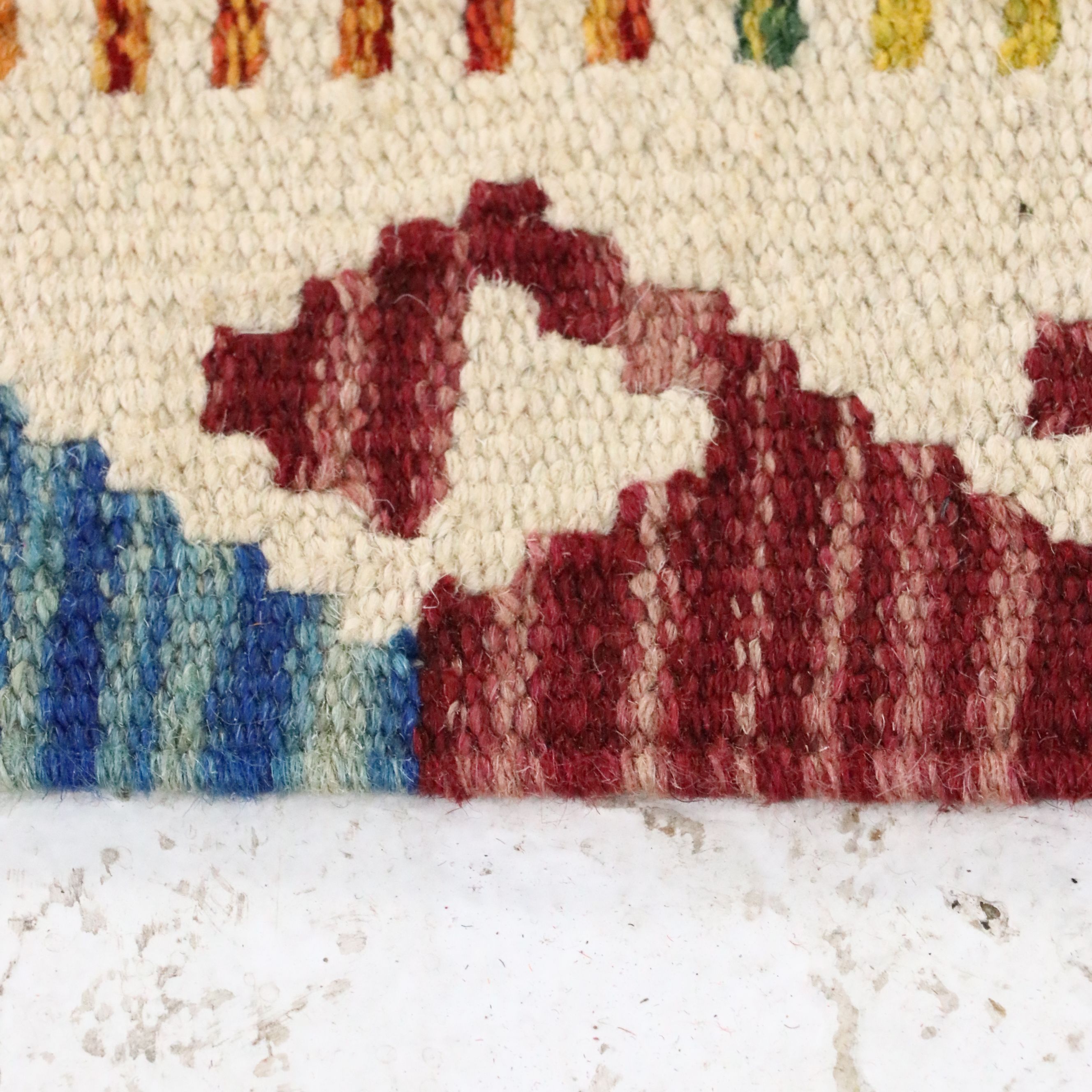 5'9 x 8'4 Handwoven Pakistani Kilim Area Rug