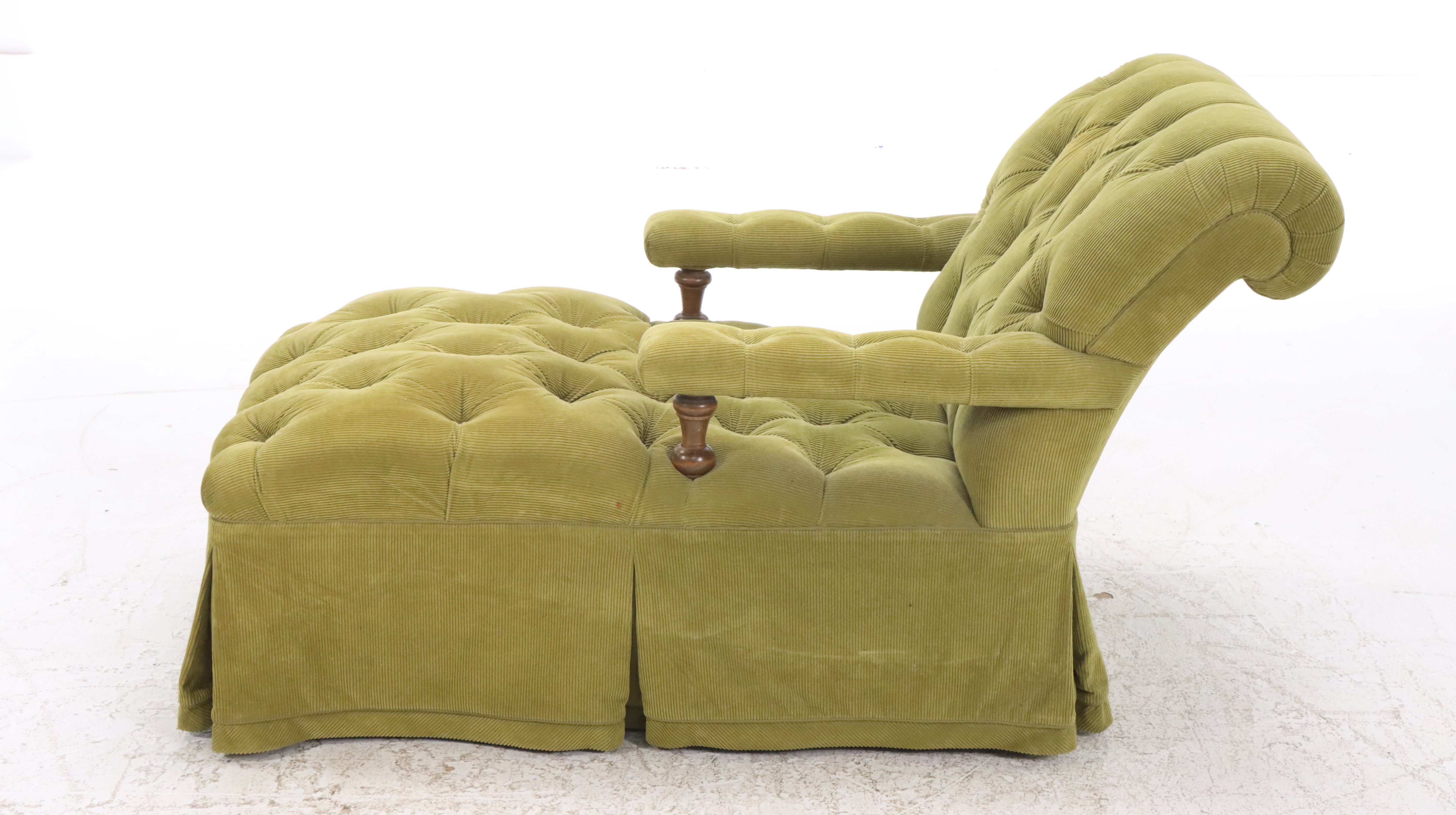 Edwardian Beech Wood Chaise Lounge in Green Corduroy