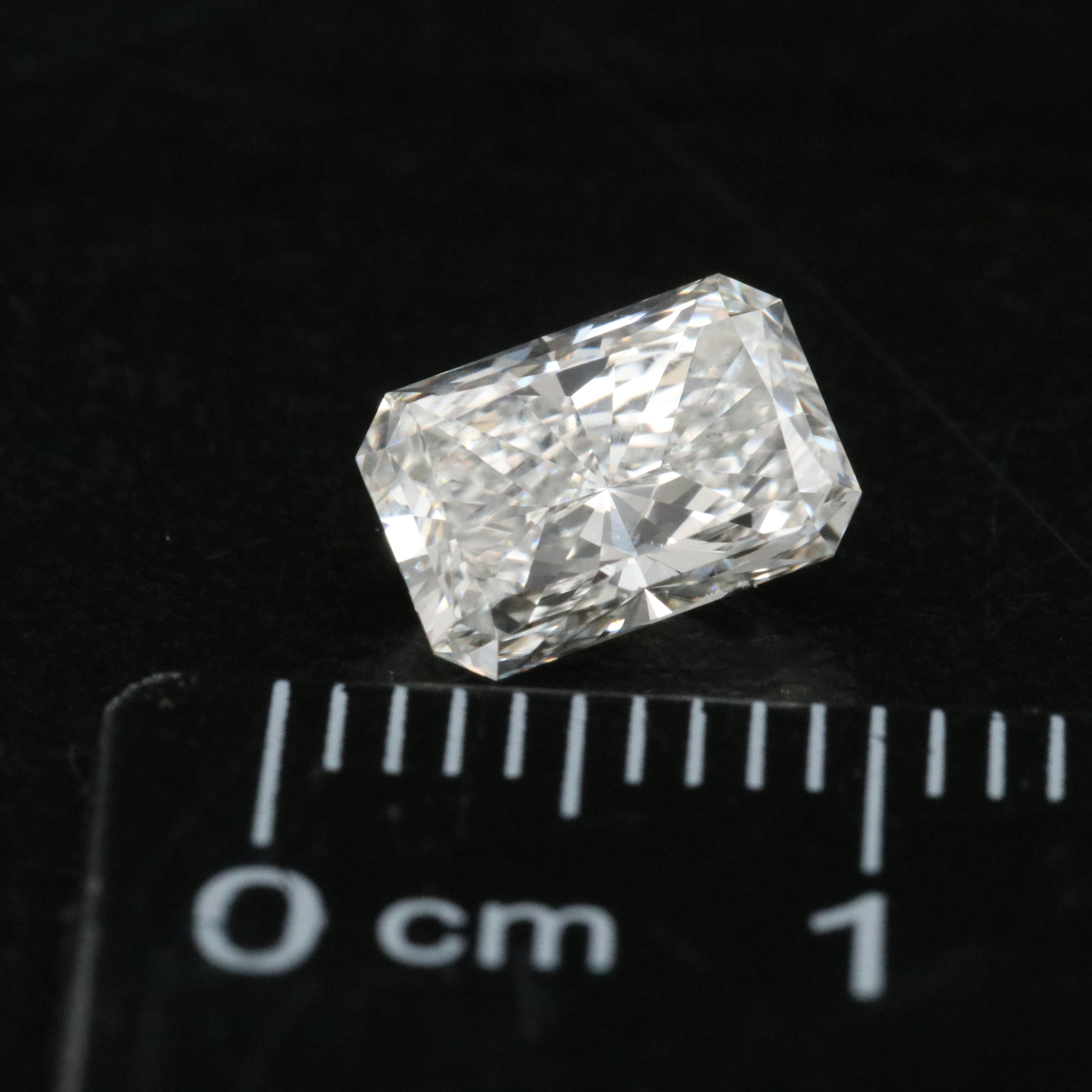 Loose 1.30 CT Lab Grown Diamond with IGI Report