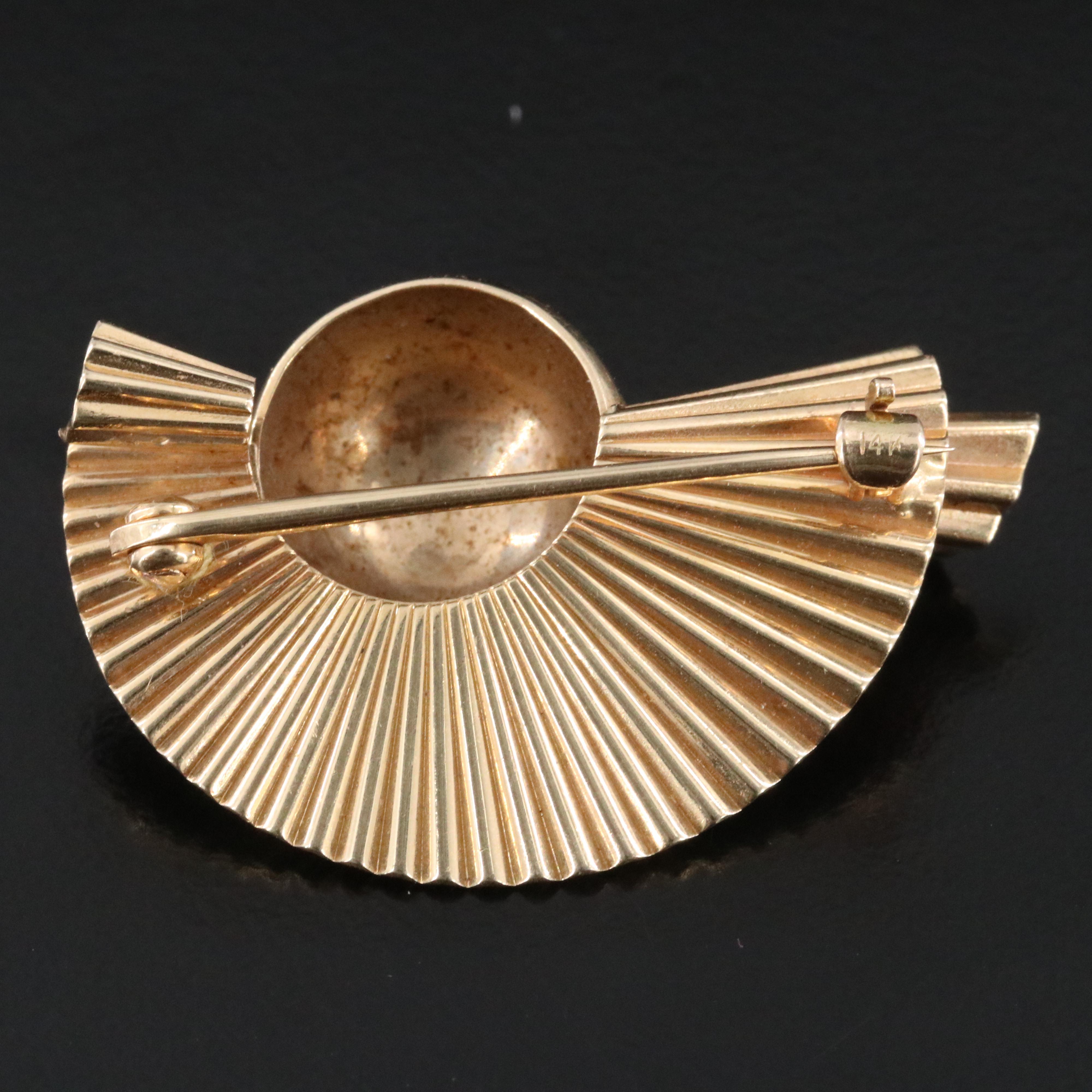 Retro 14K Fanned Brooch