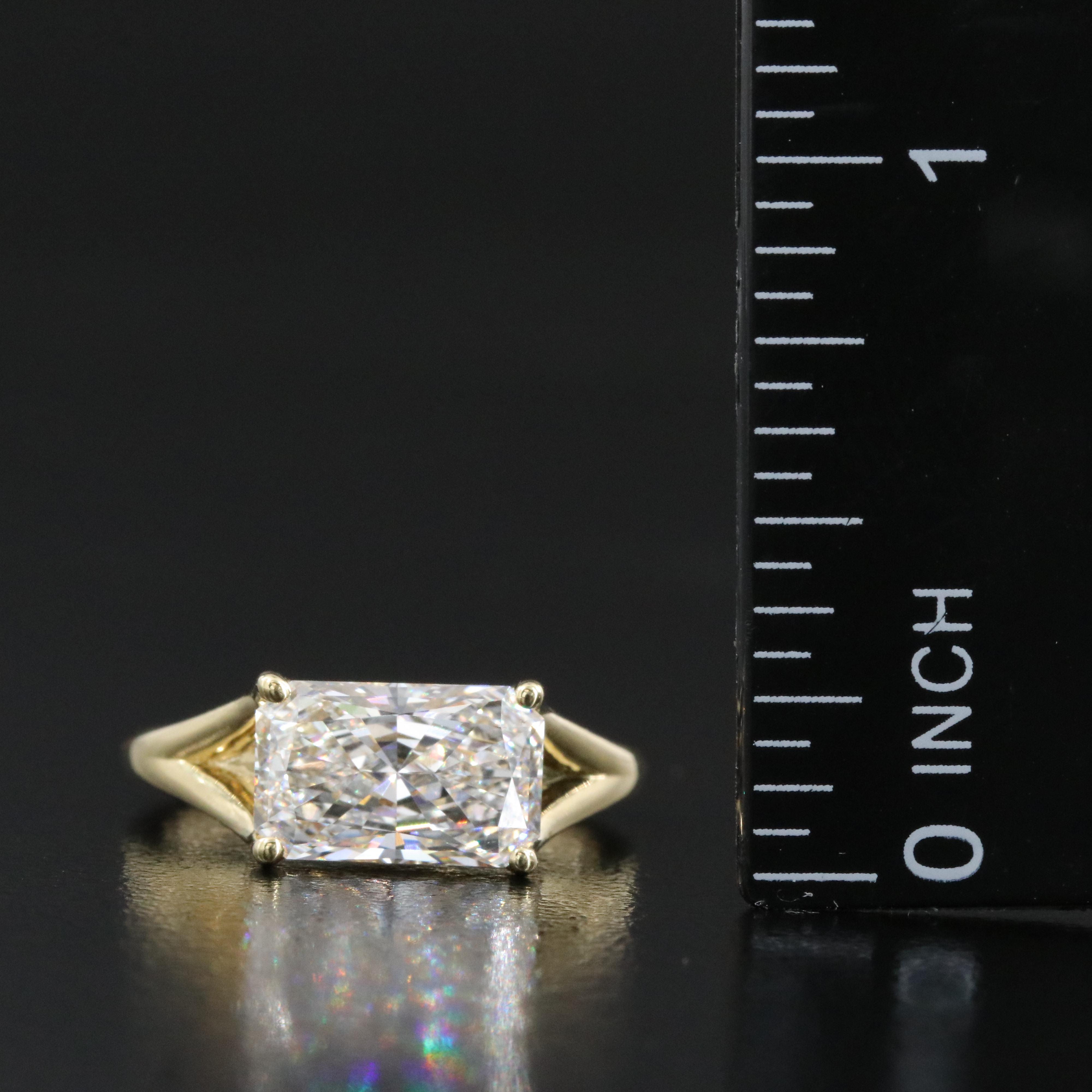 18K 2.53 CT Lab Grown Diamond Solitaire Ring with Online IGI Report