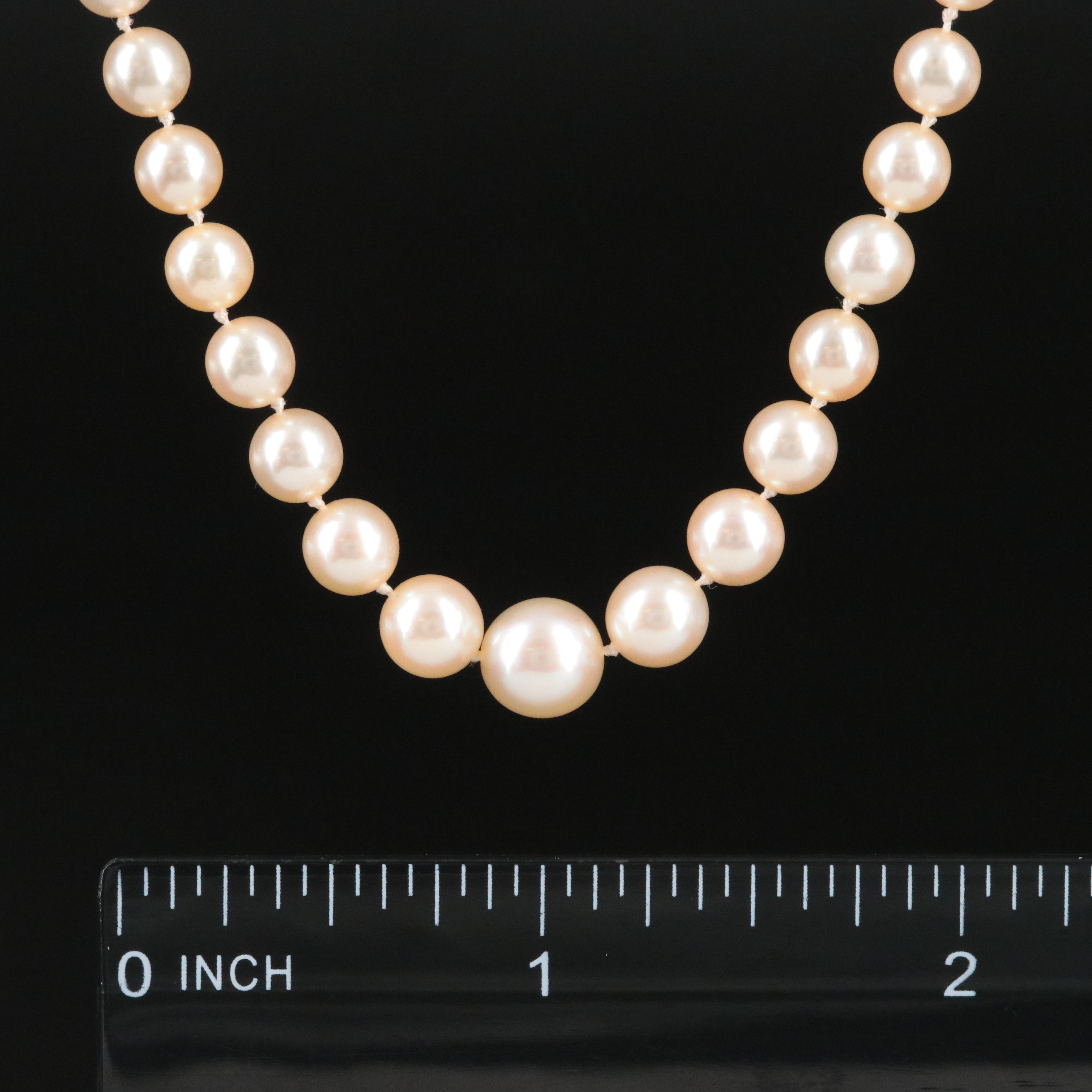 Graduated Pearl Necklace with 10K Clasp