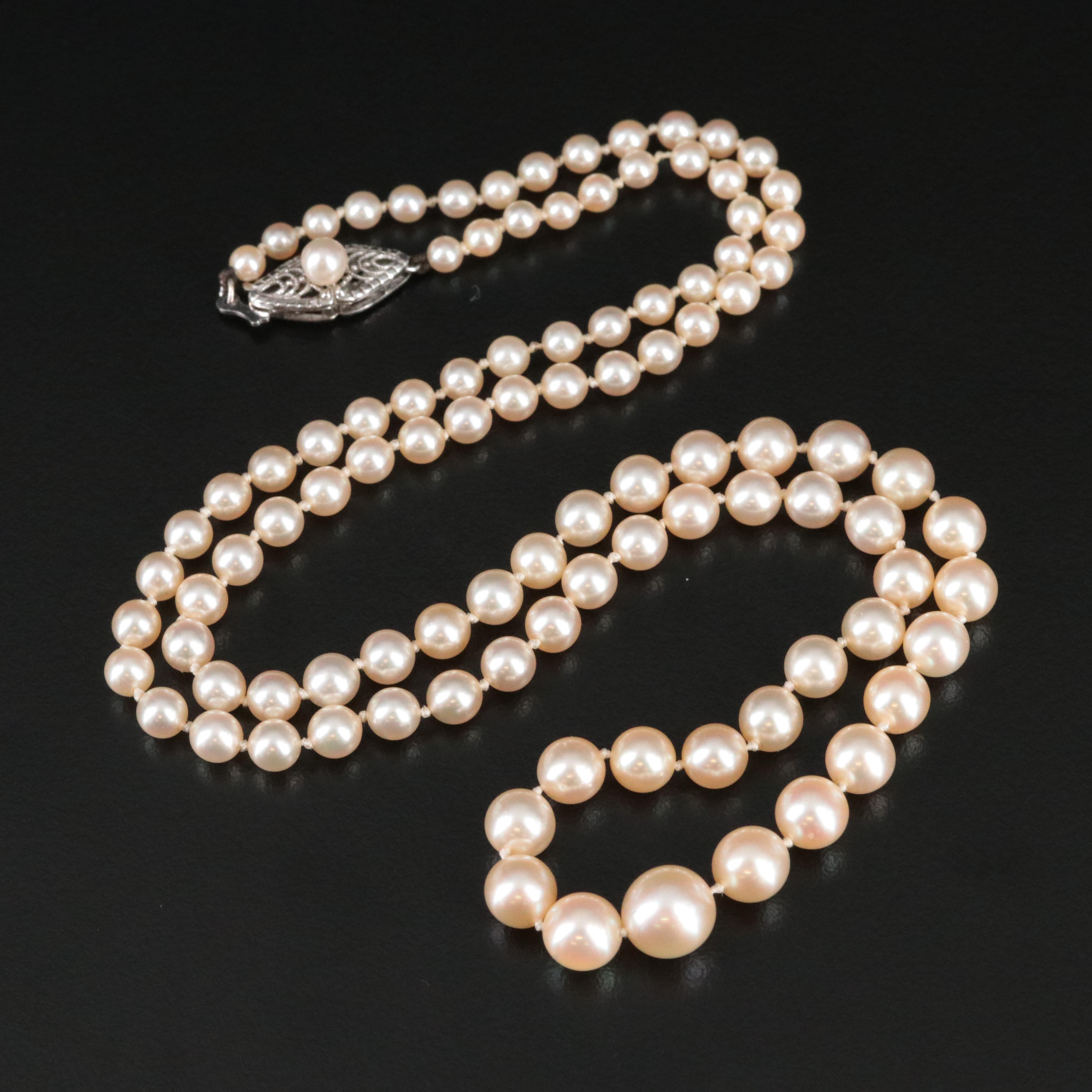 Graduated Pearl Necklace with 10K Clasp