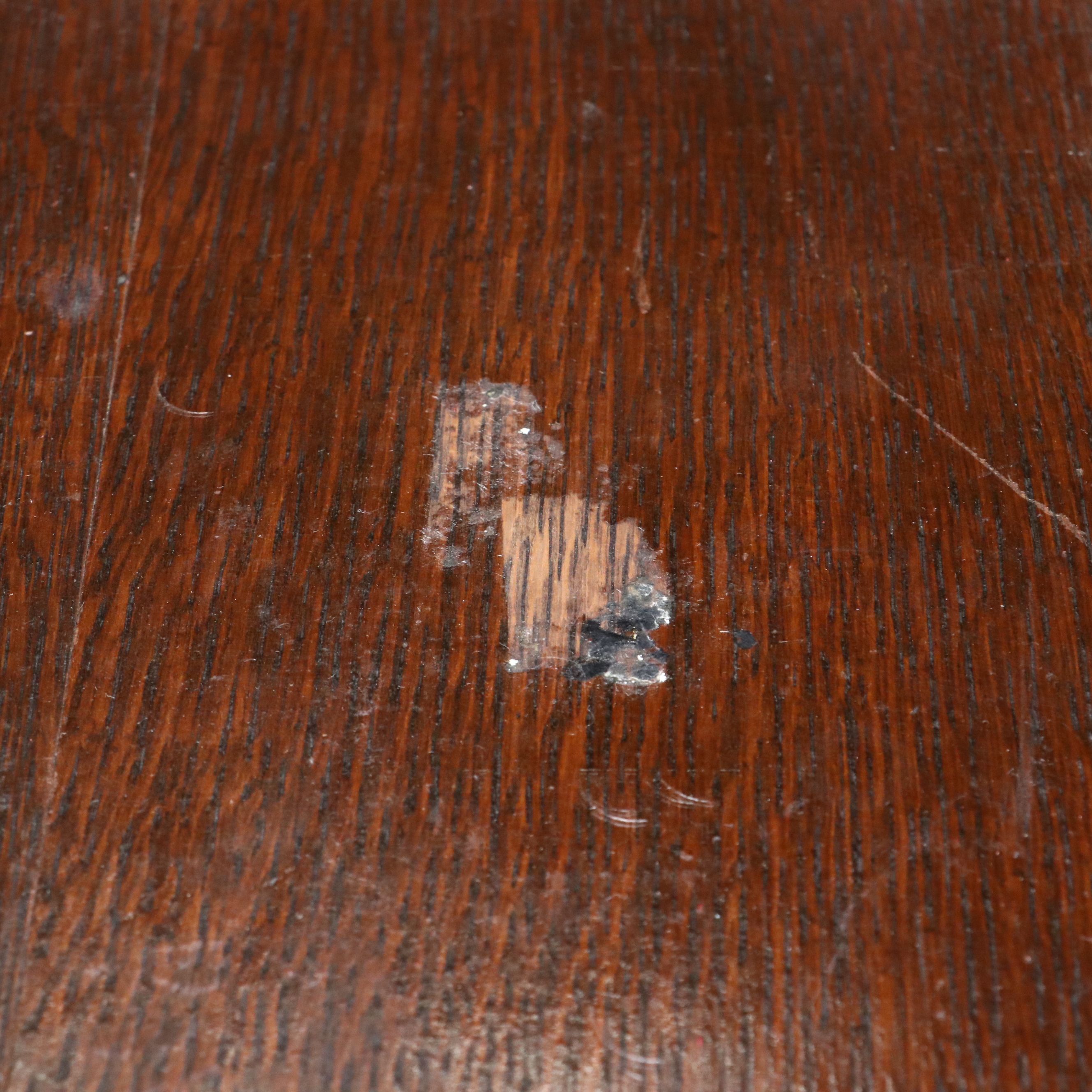 Turned Leg Oak Side Table, 20th Century