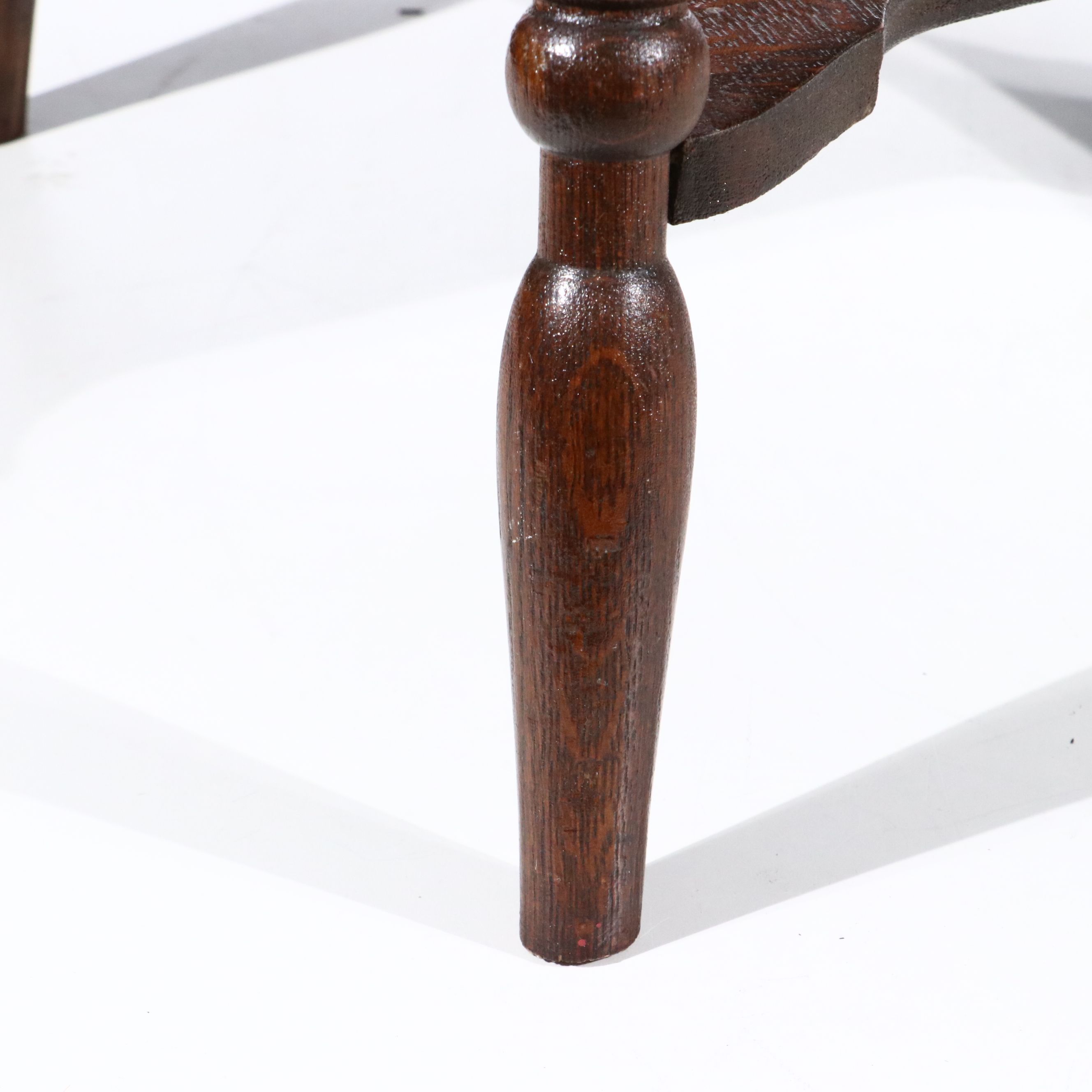 Turned Leg Oak Side Table, 20th Century