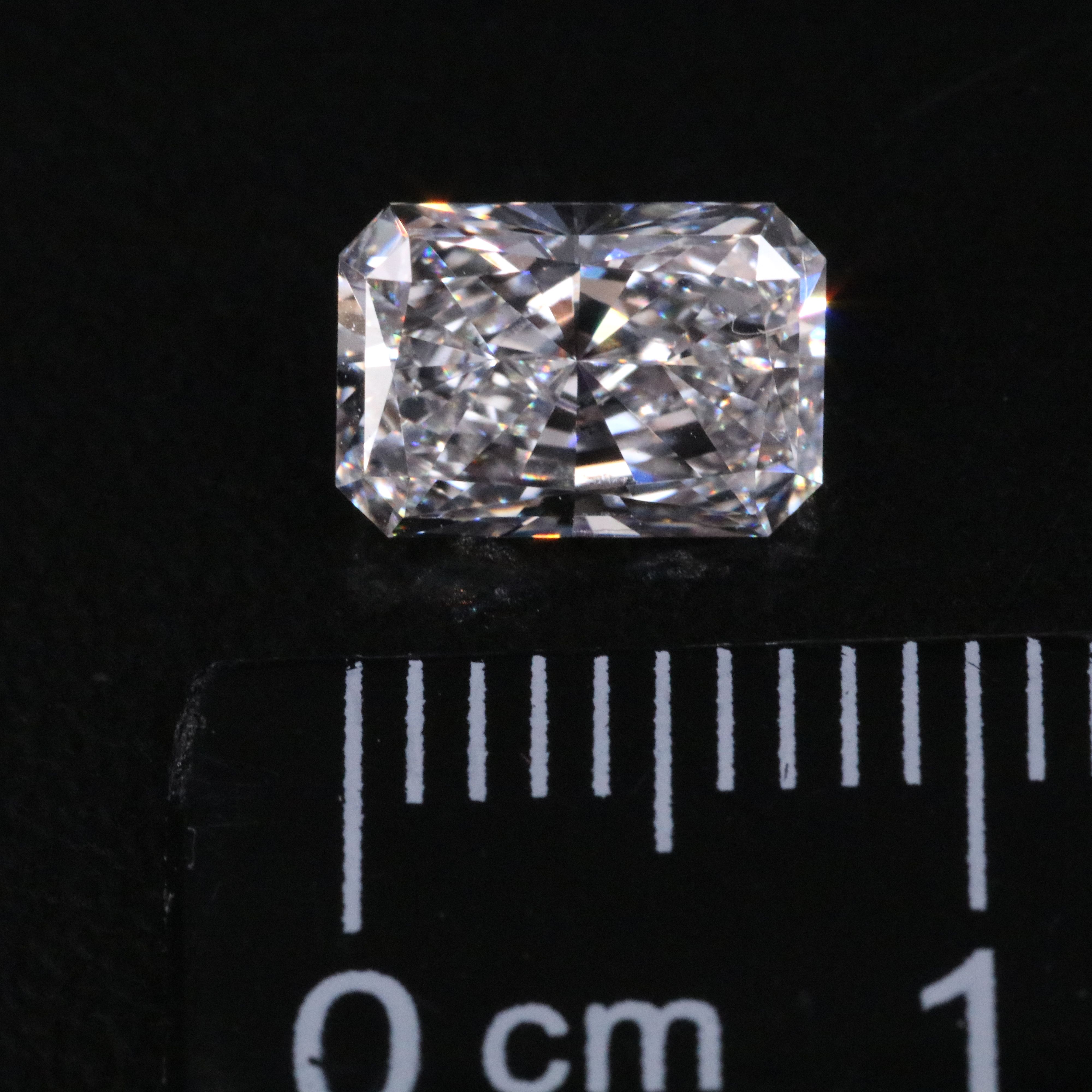 Loose 1.36 CT Lab Grown Diamond with IGI Report