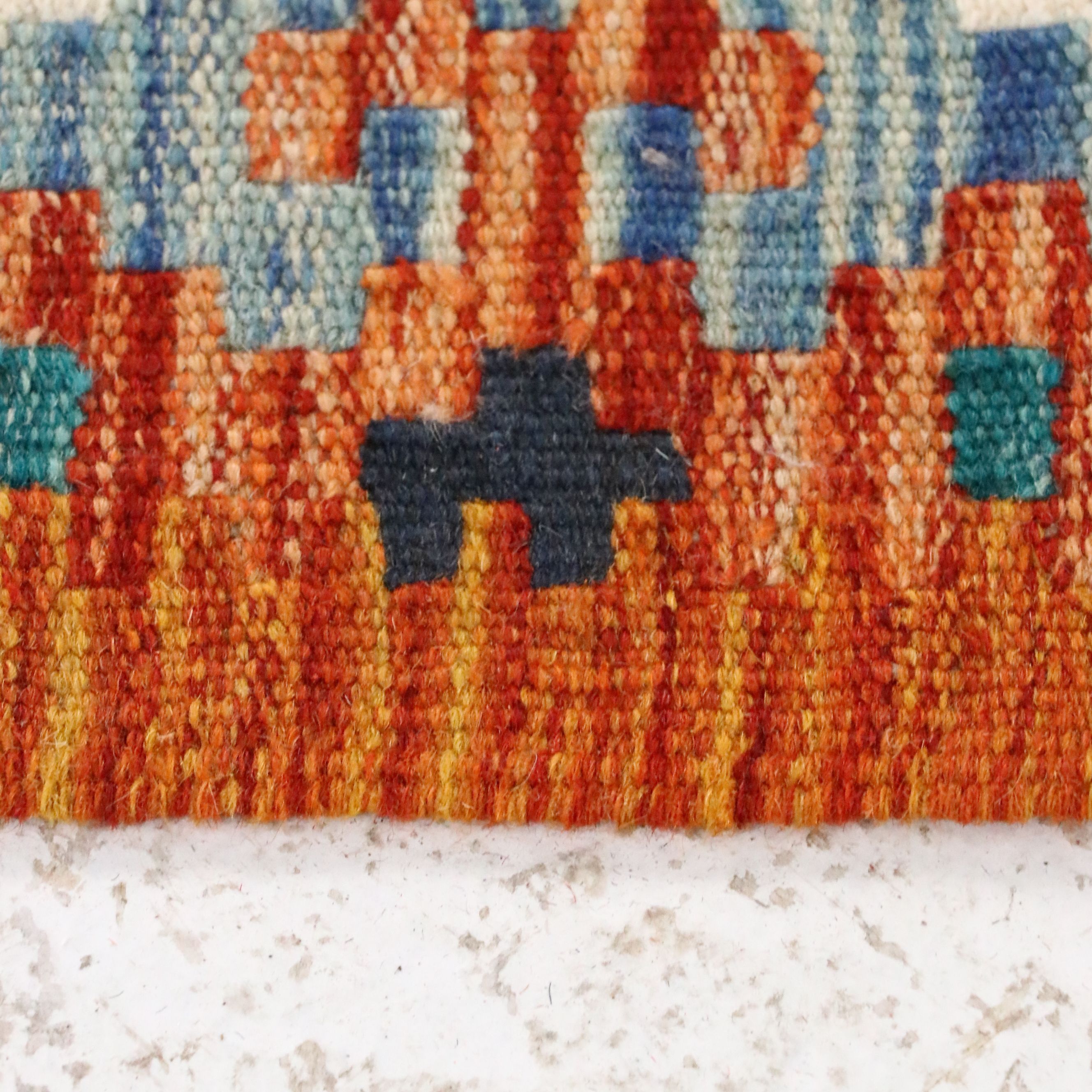 2'9 x 16'4 Handwoven Pakistani Kilim Carpet Runner