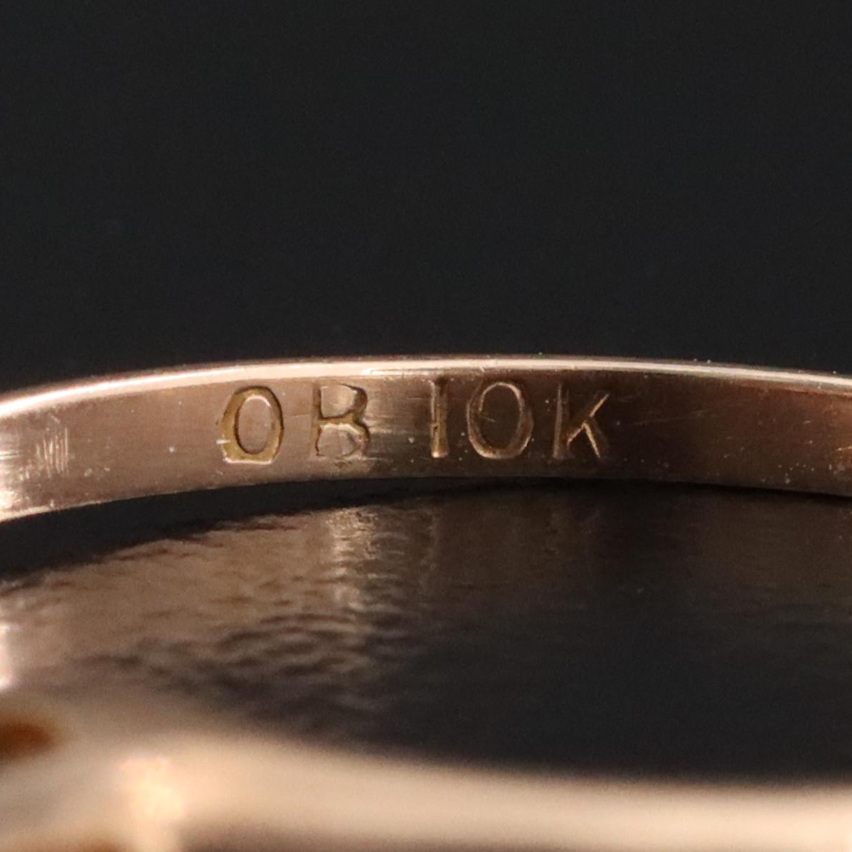 10K Glass Solitaire Ring