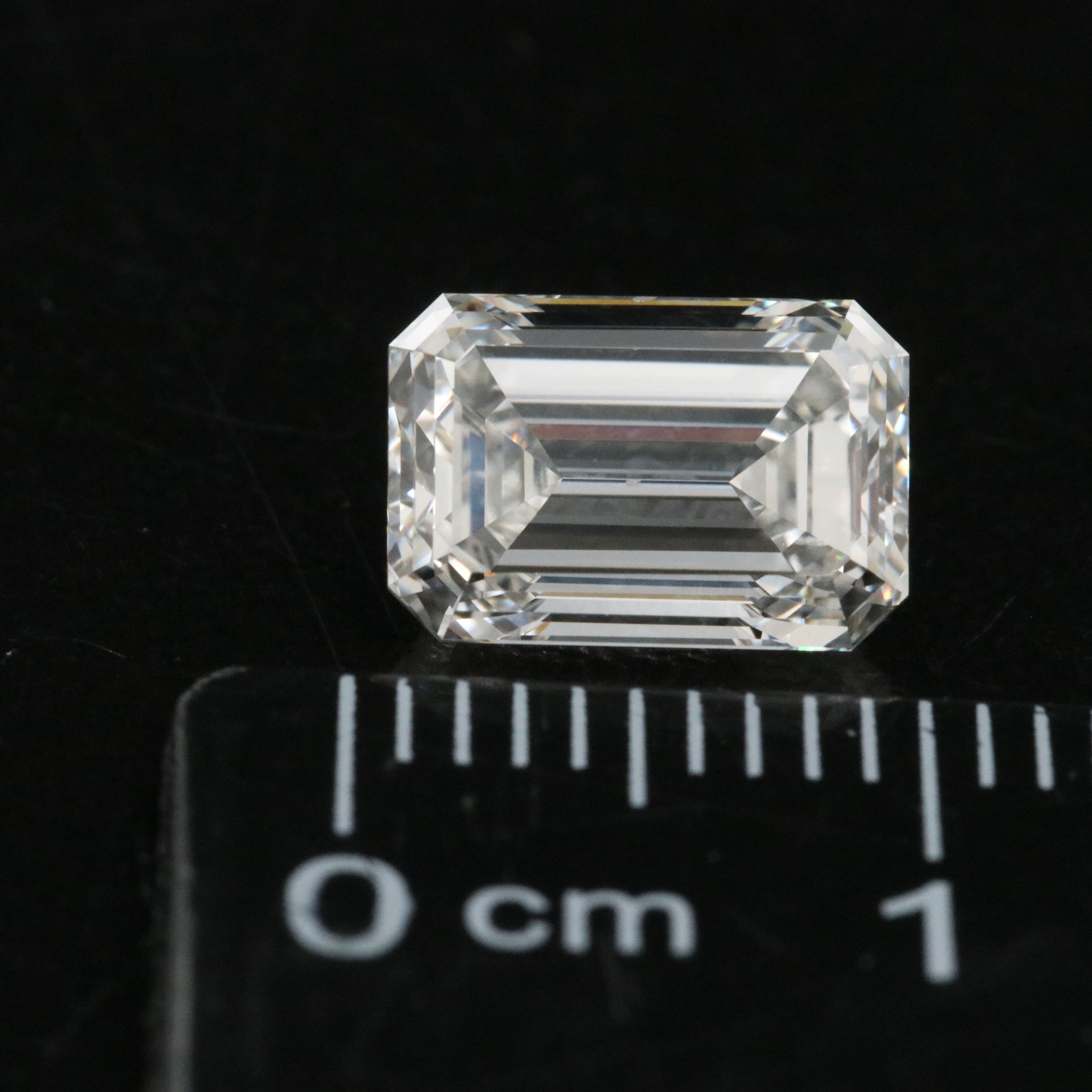 Loose 2.35 CT Lab Grown Diamond with IGI Report
