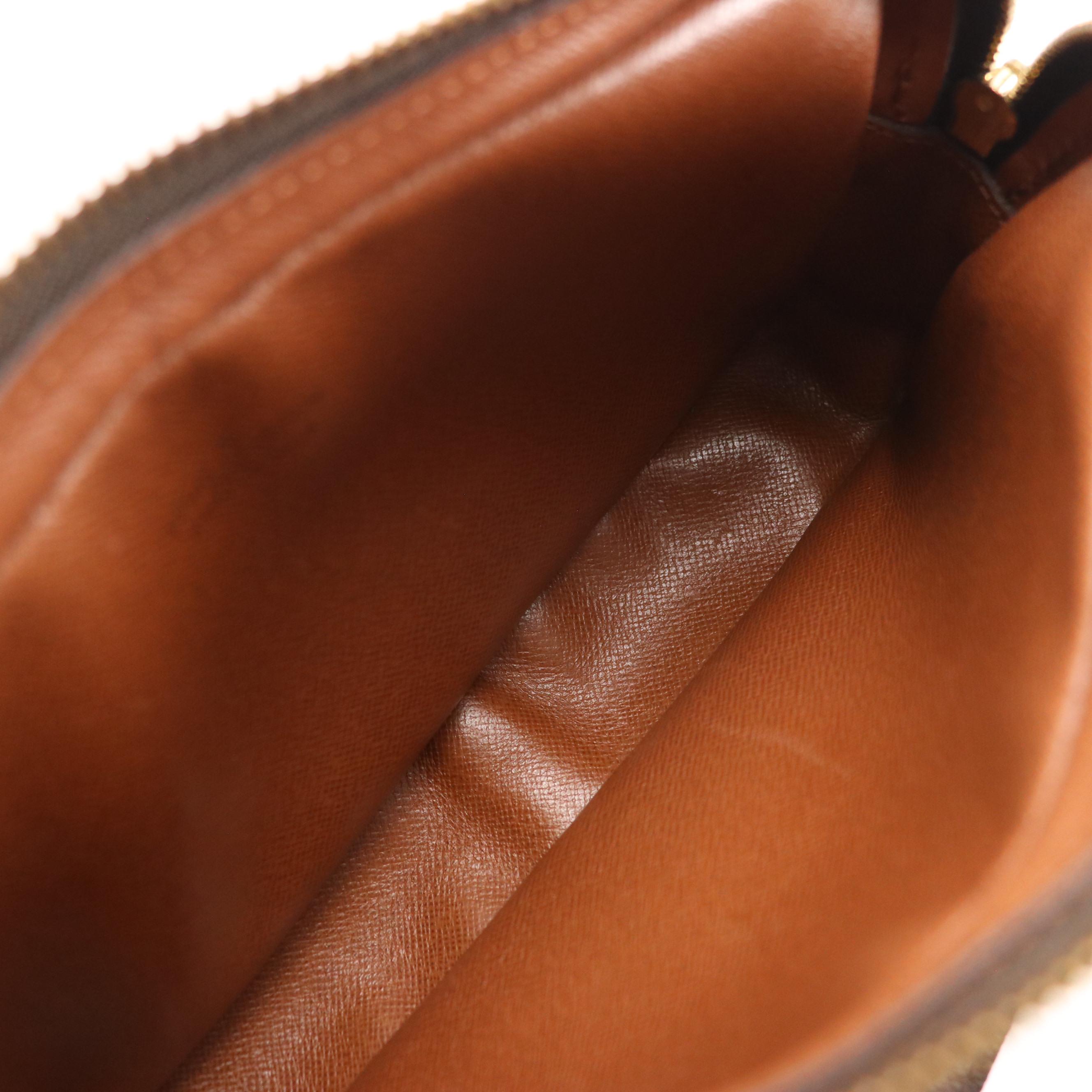 Louis Vuitton Pochette Marly Bandoulière in Monogram Canvas