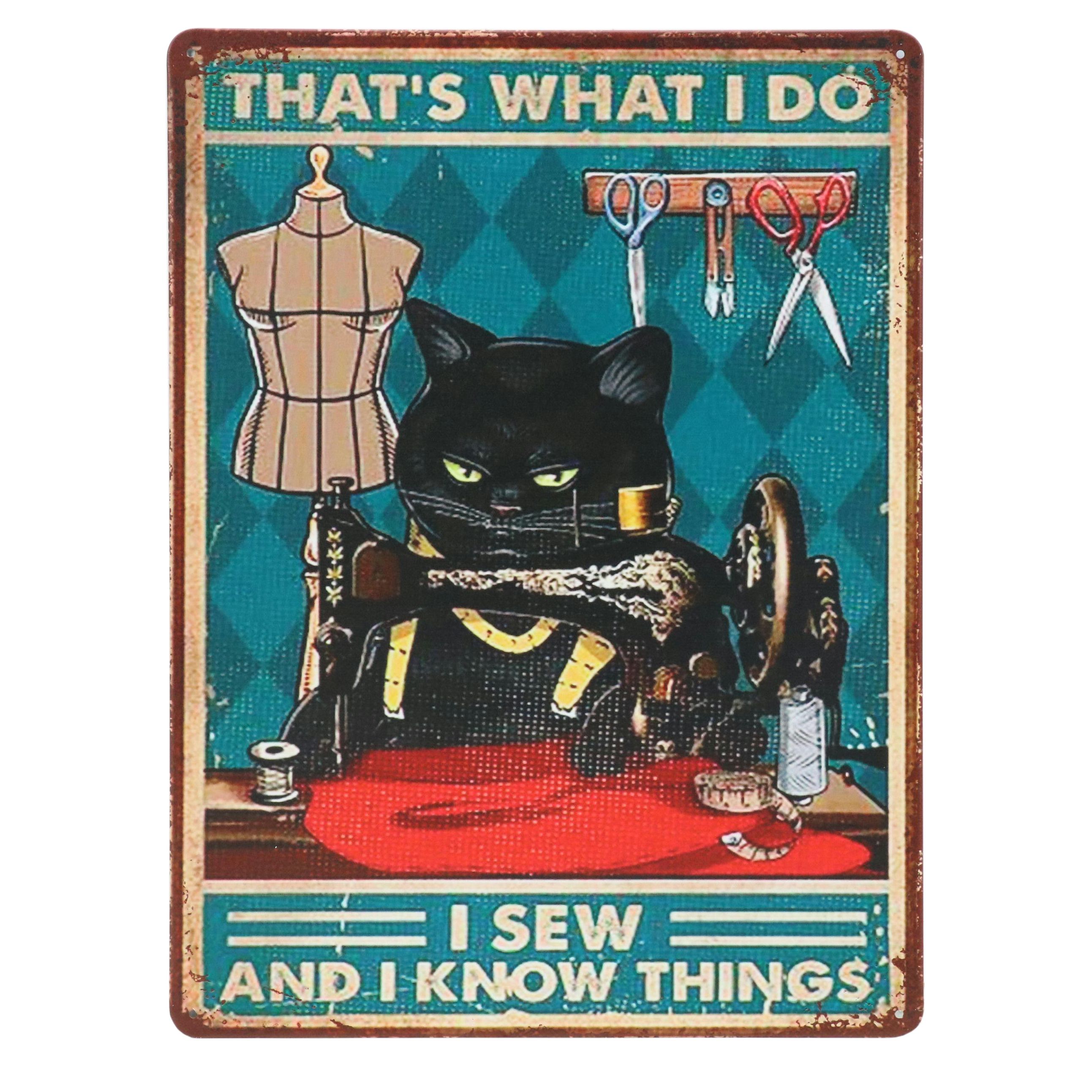 Novelty Cat Giclée "That's What I Do: I Sew and I Know Things"