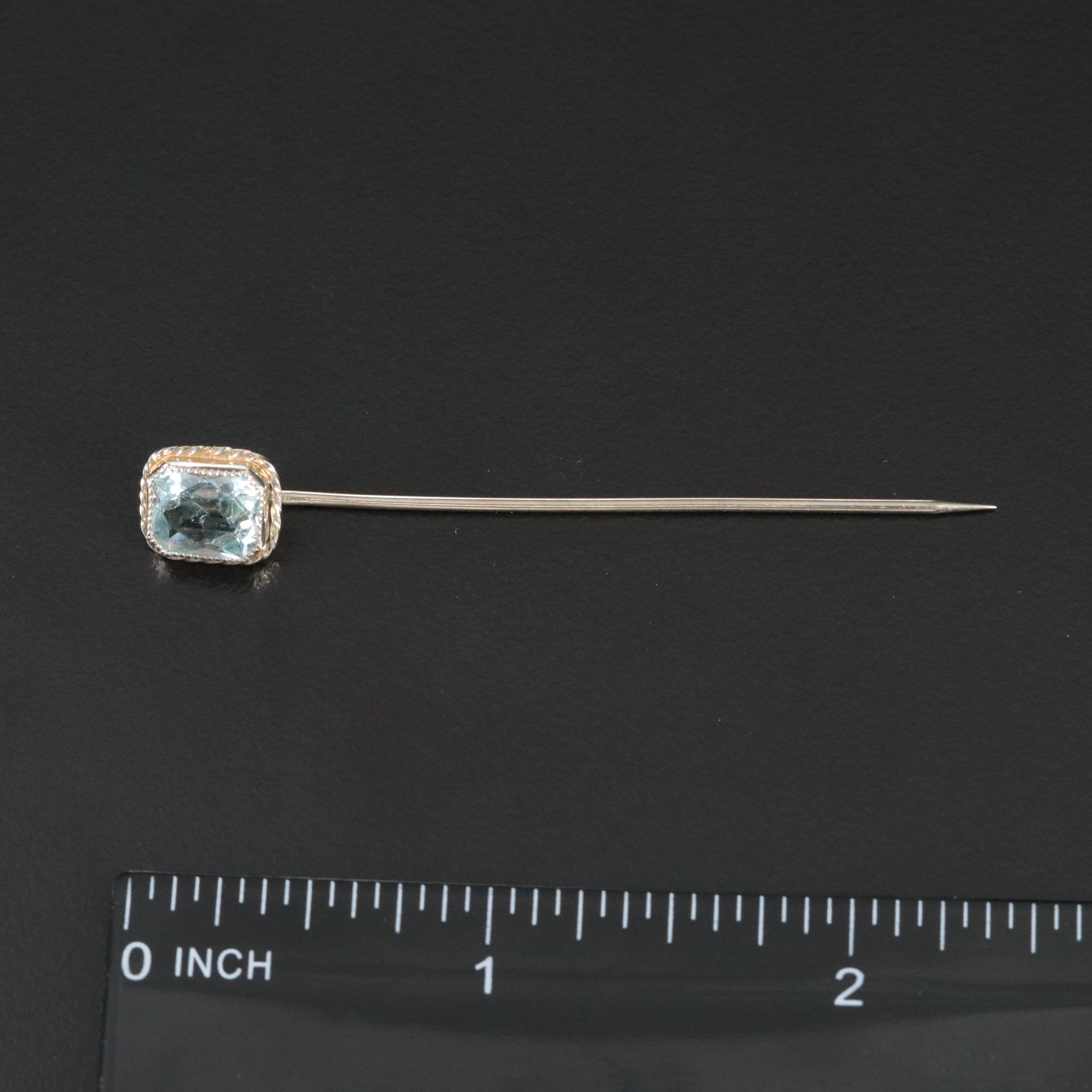 18K Aquamarine Stickpin