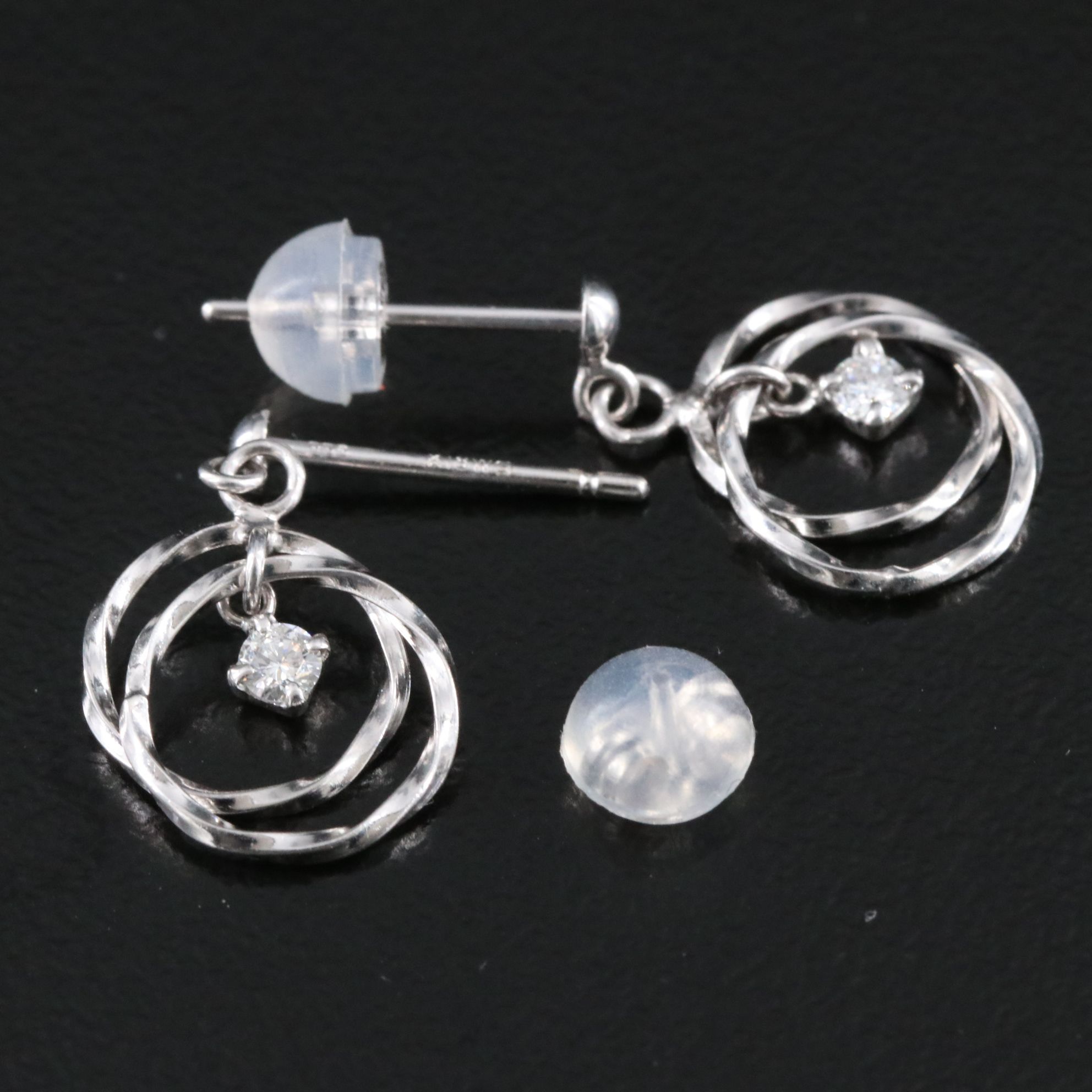 18K 0.12 CTW Diamond Circle Earrings