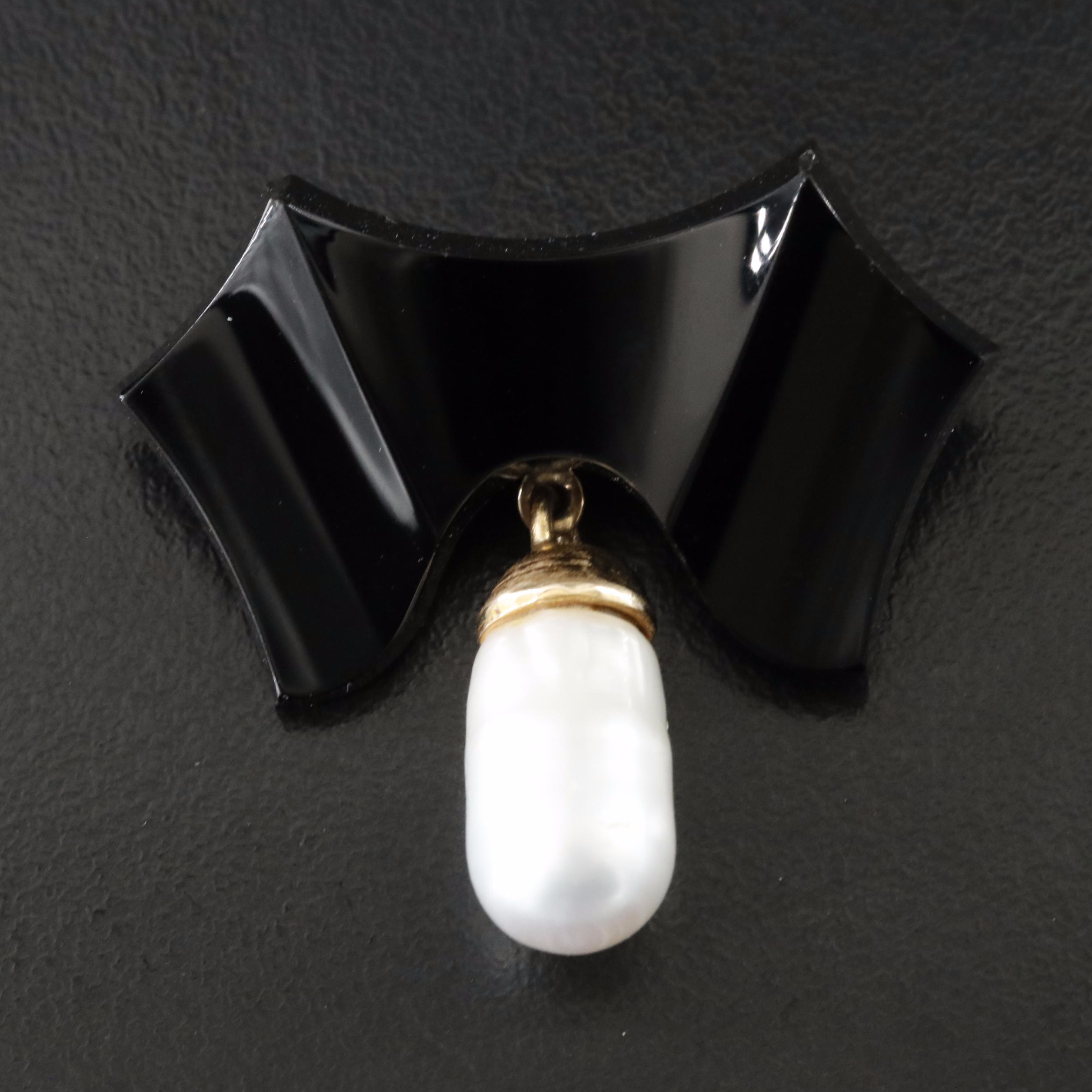 14K Black Onyx and Pearl Brooch