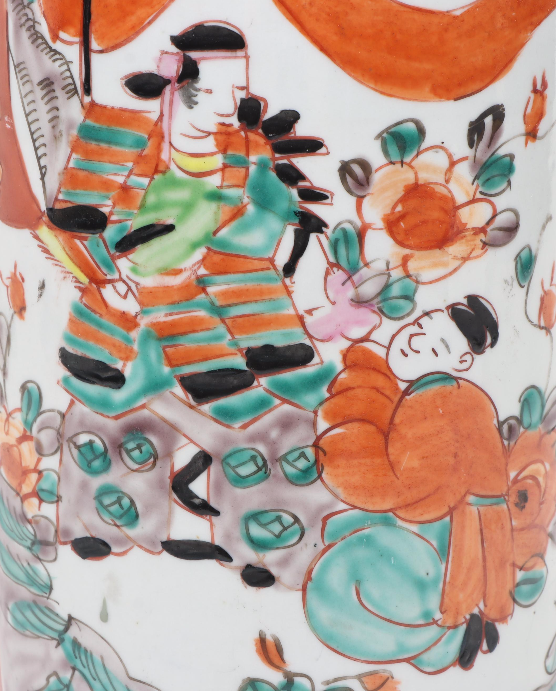 Chinese Rose Medallion Porcelain Vase