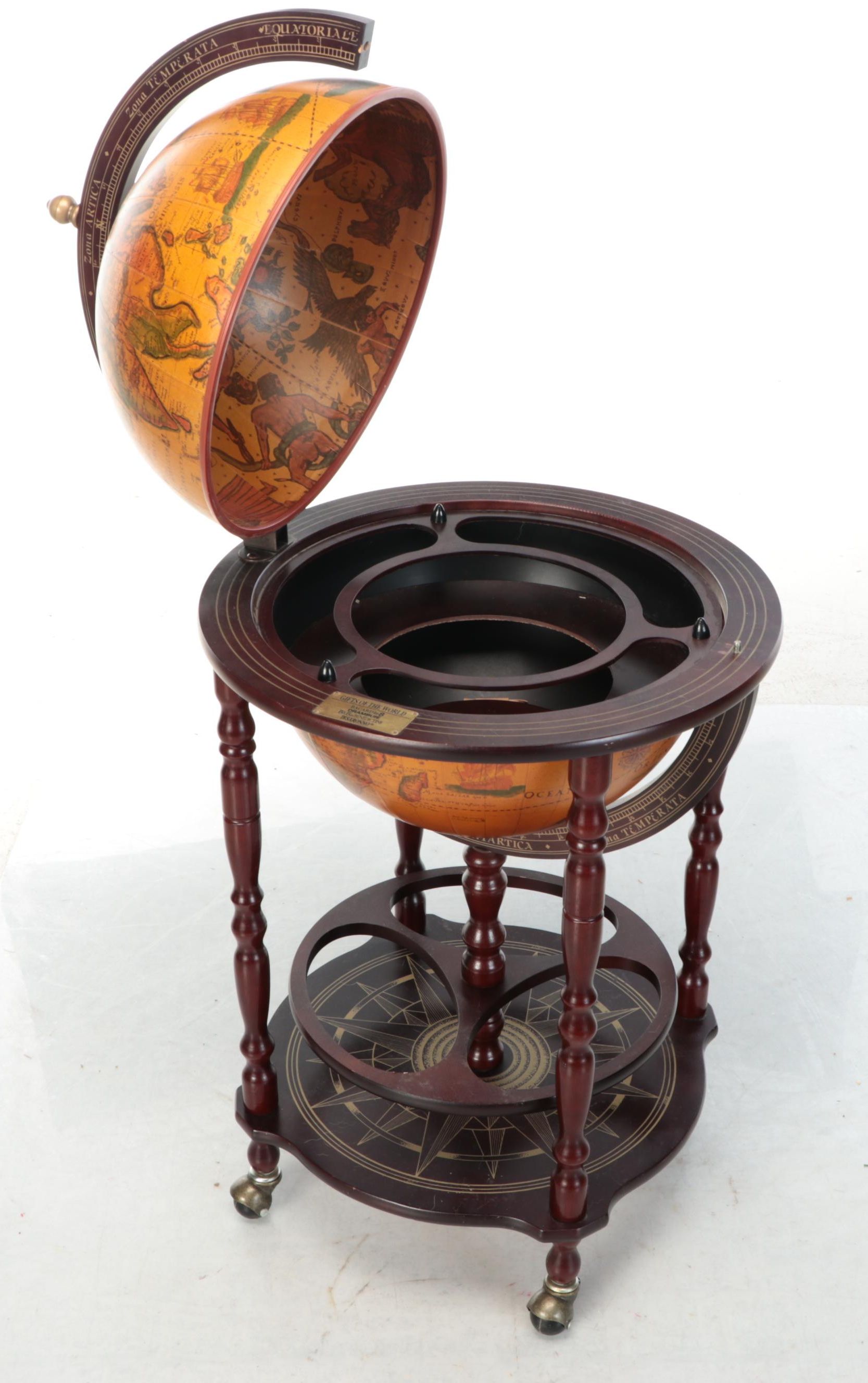 Bacardi 8 Drambuie Standing Globe Drink Cabinet