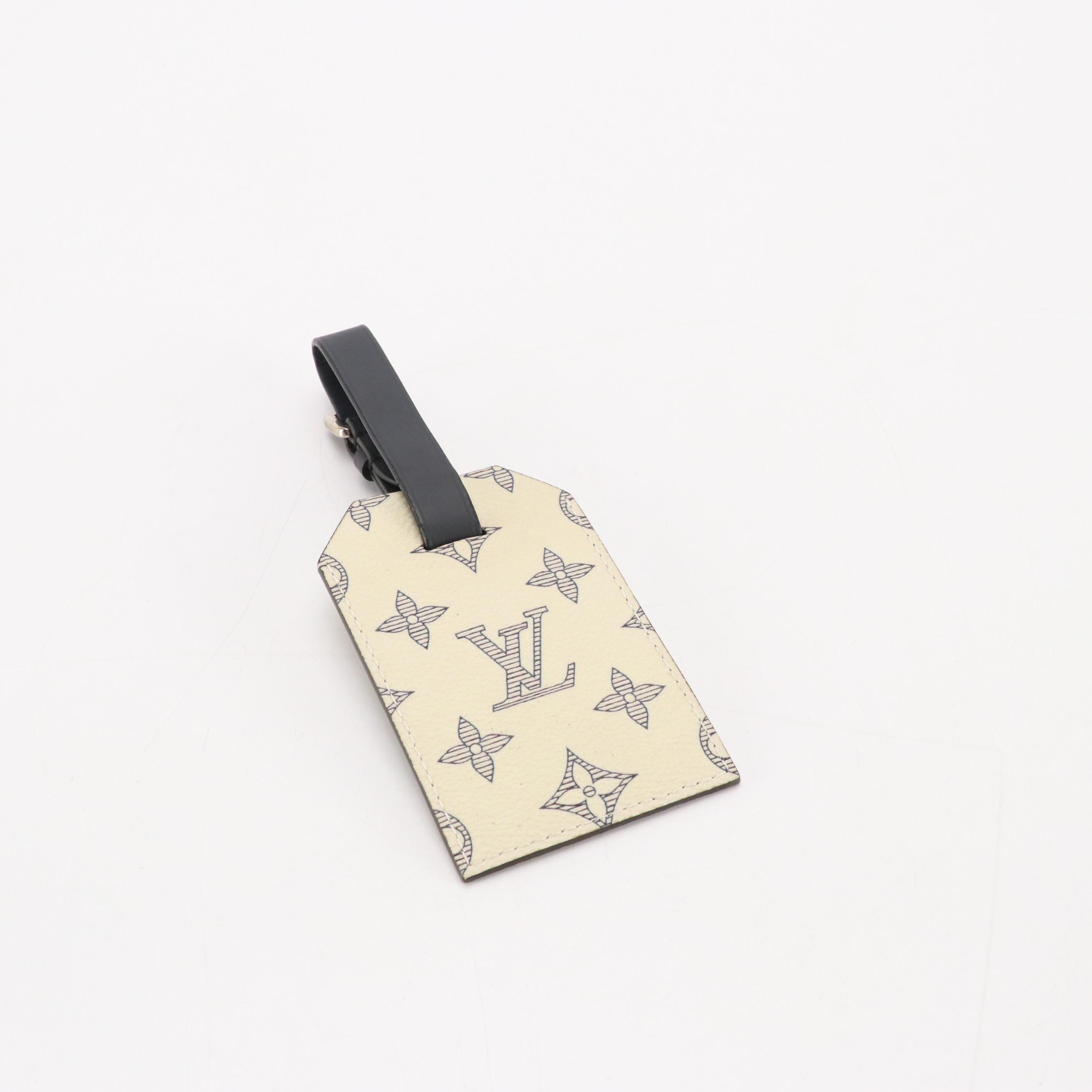 Louis Vuitton Savane Monogram Chapman Elephant Luggage Tag