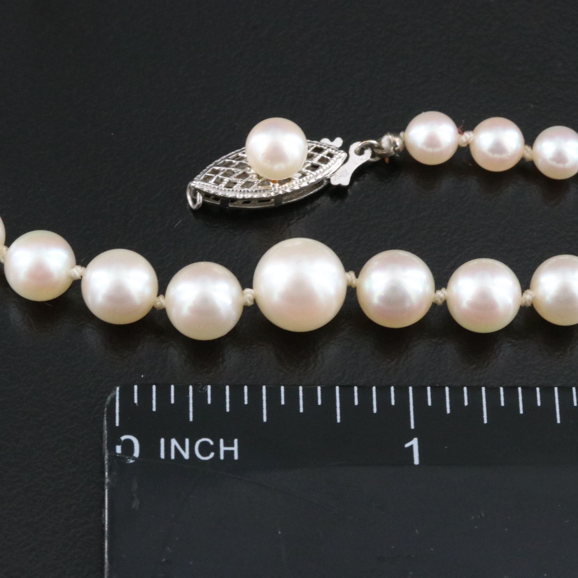Graduated Pearl Necklace with 10K Clasp