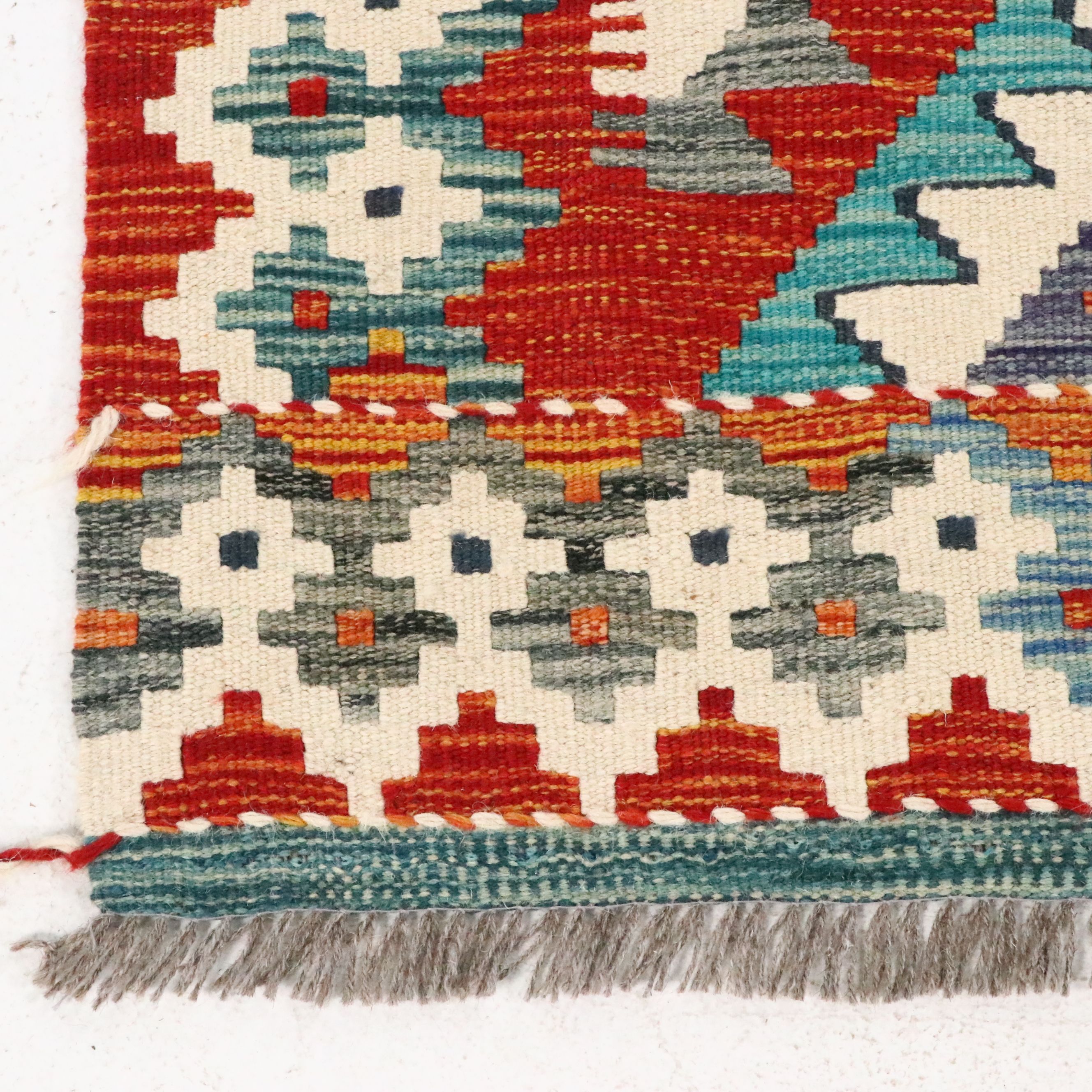 5'7 x 8'3 Handwoven Pakistani Kilim Area Rug