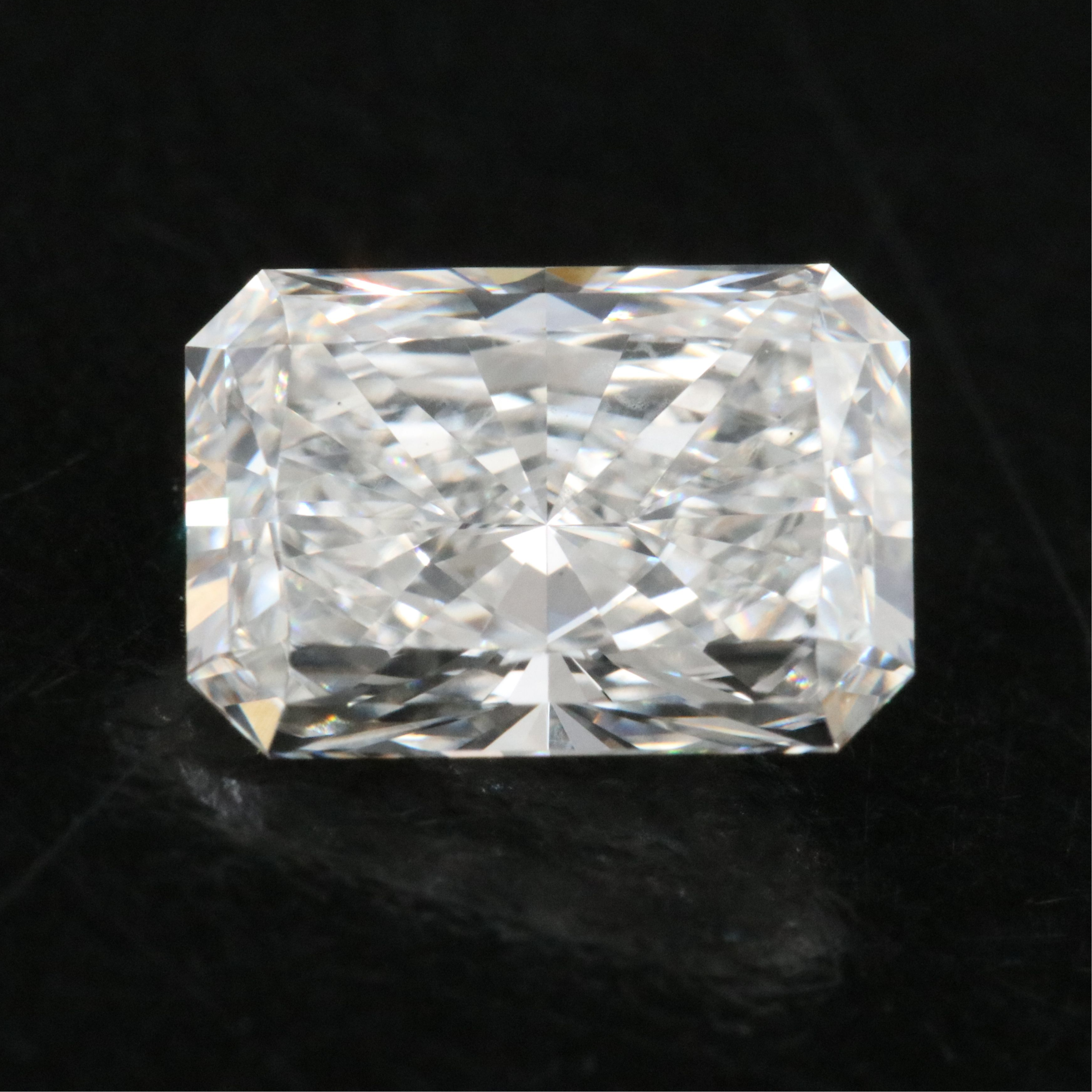 Loose 1.89 CT Lab Grown Diamond with IGI Report