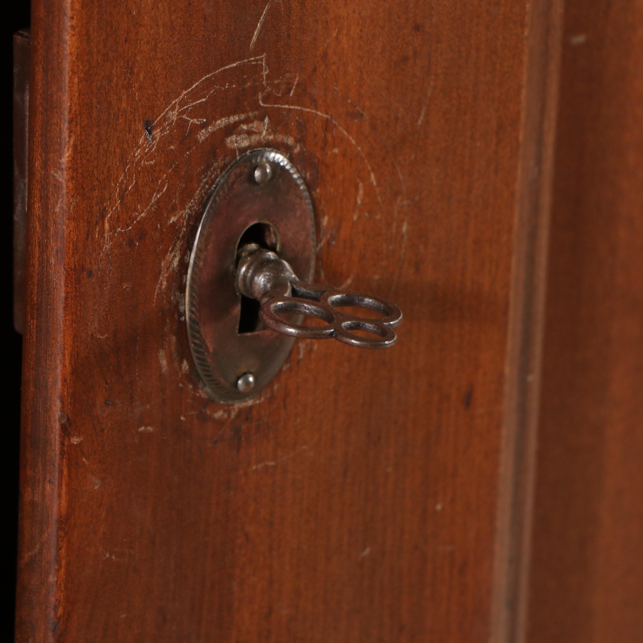 Mahogany Free-Standing Wardrobe