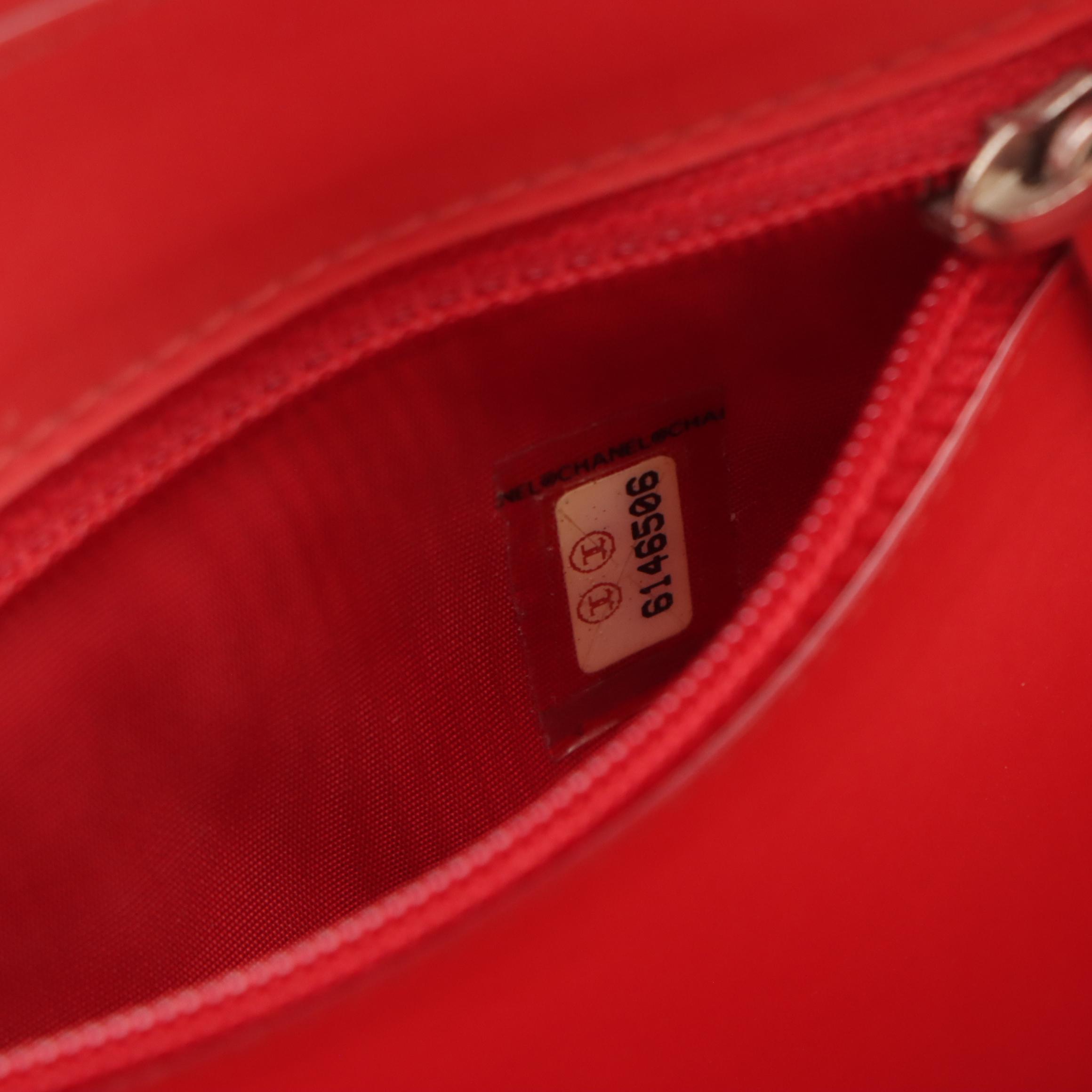 Chanel Lenticular Logo Chain Strap Shoulder Bag in Coral Vinyl