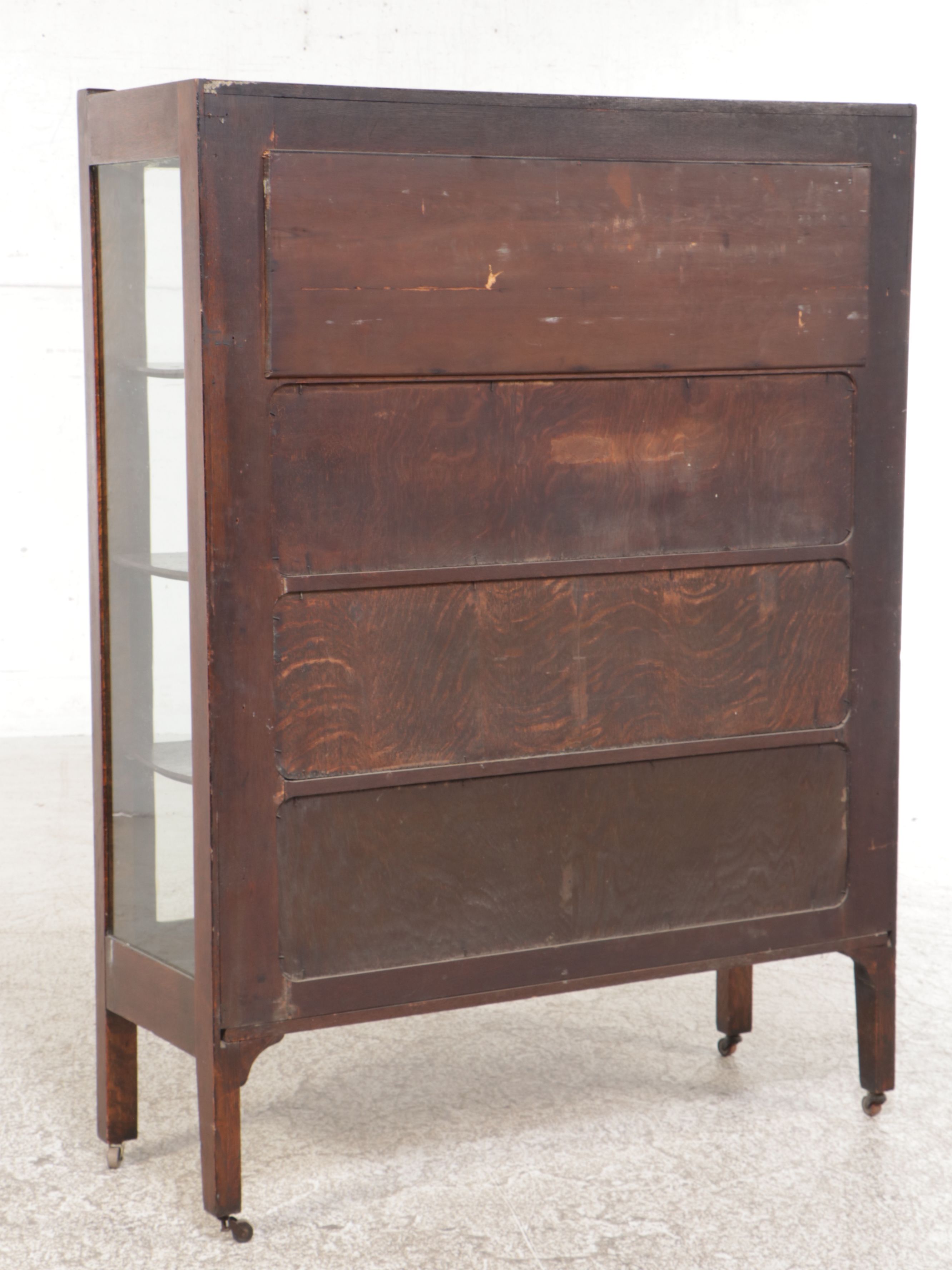 Late Victorian Tiger Oak China Cabinet with Mirrored Back