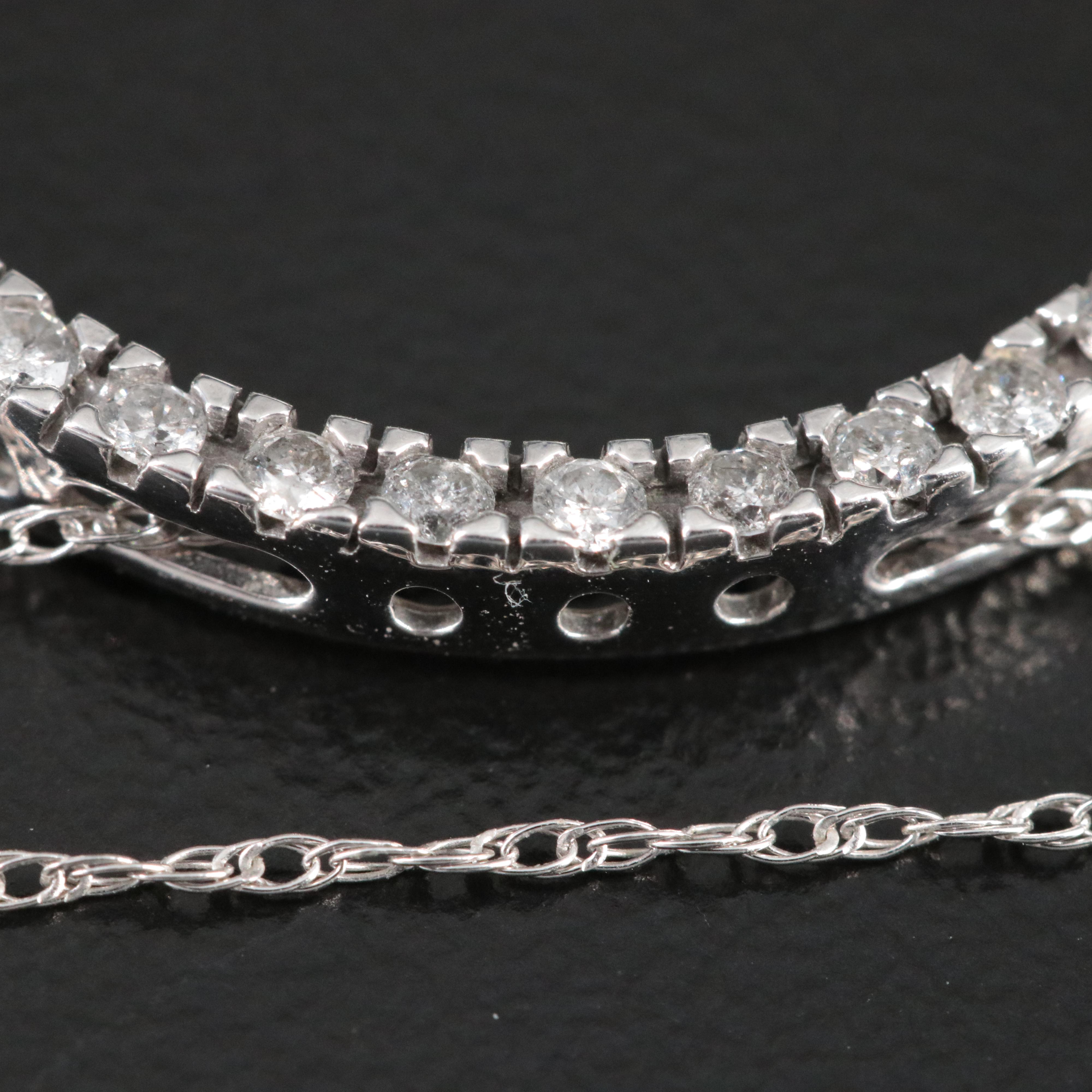 14K 0.54 CTW Diamond Circle Pendant Necklace