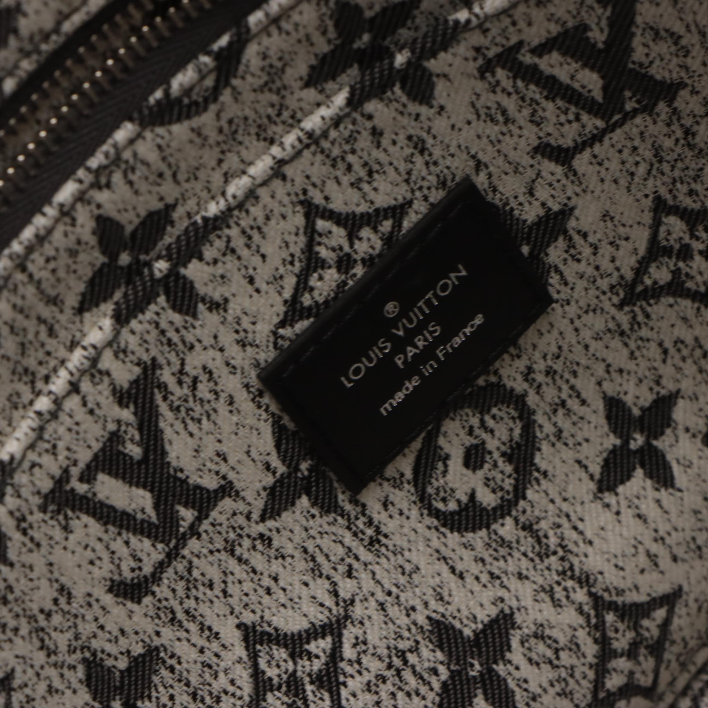 Louis Vuitton Limited Edition OnTheGo MM TwoWay Tote in Monogram Denim & Leather