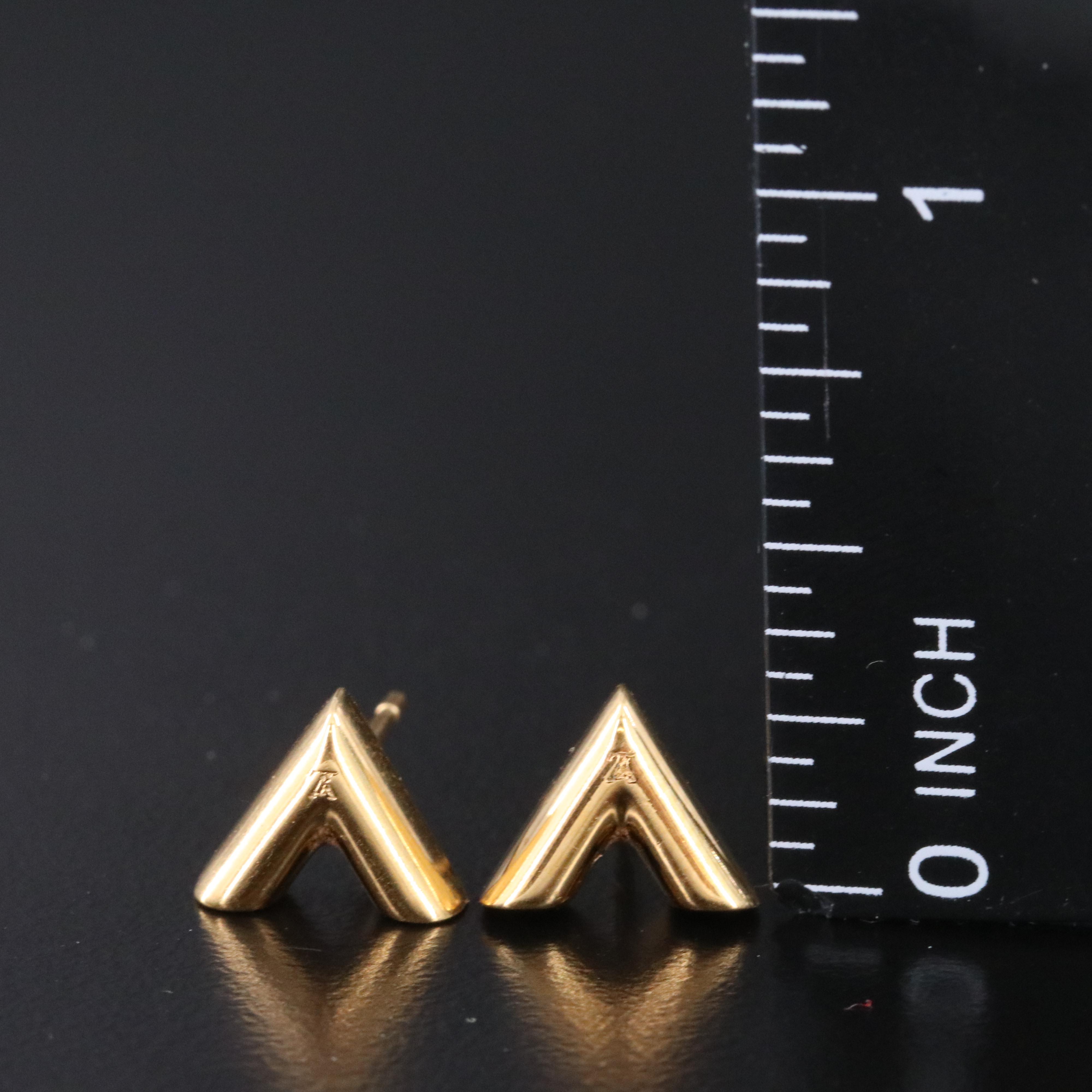 Louis Vuitton Essential V Stud Earrings