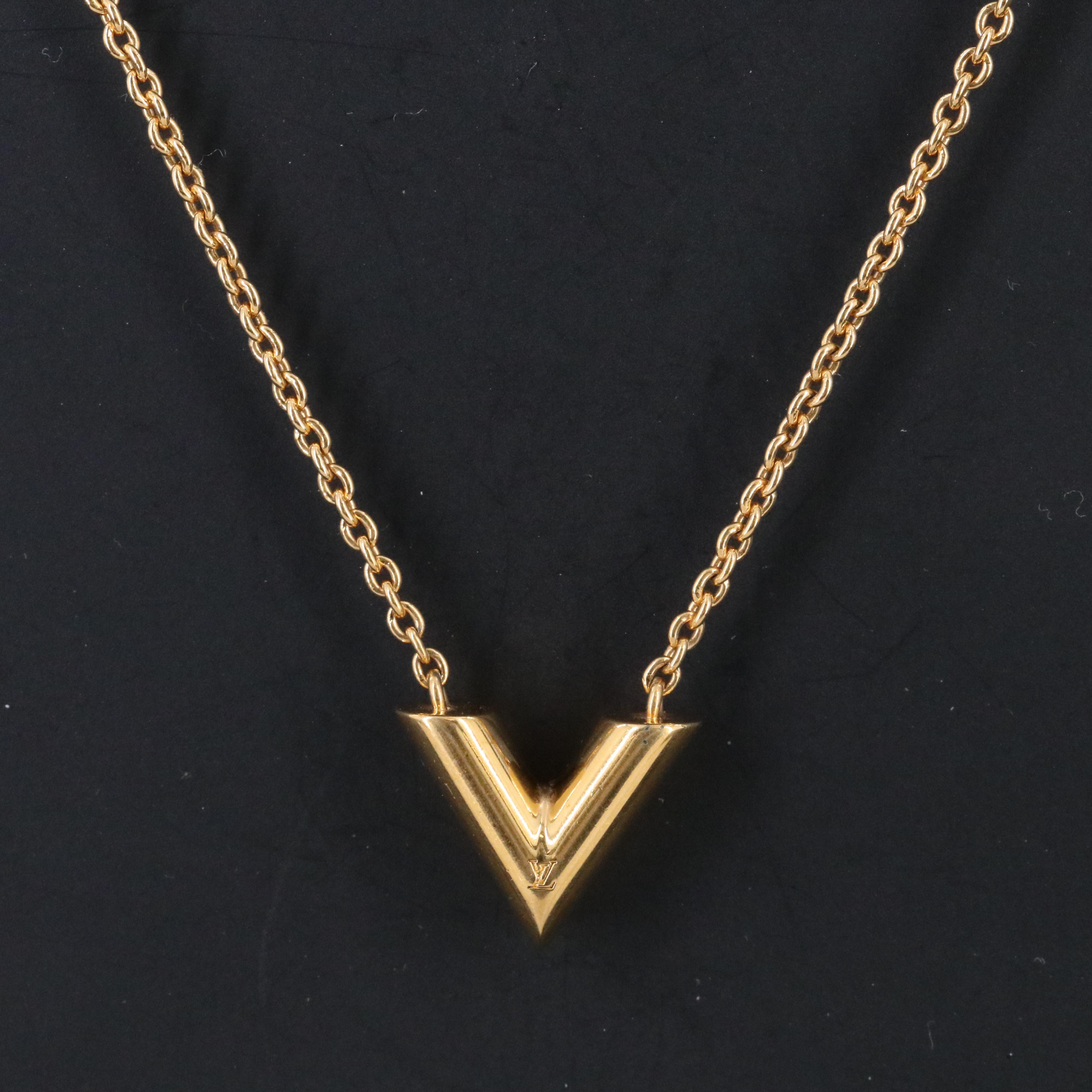 Louis Vuitton Essential V Necklace