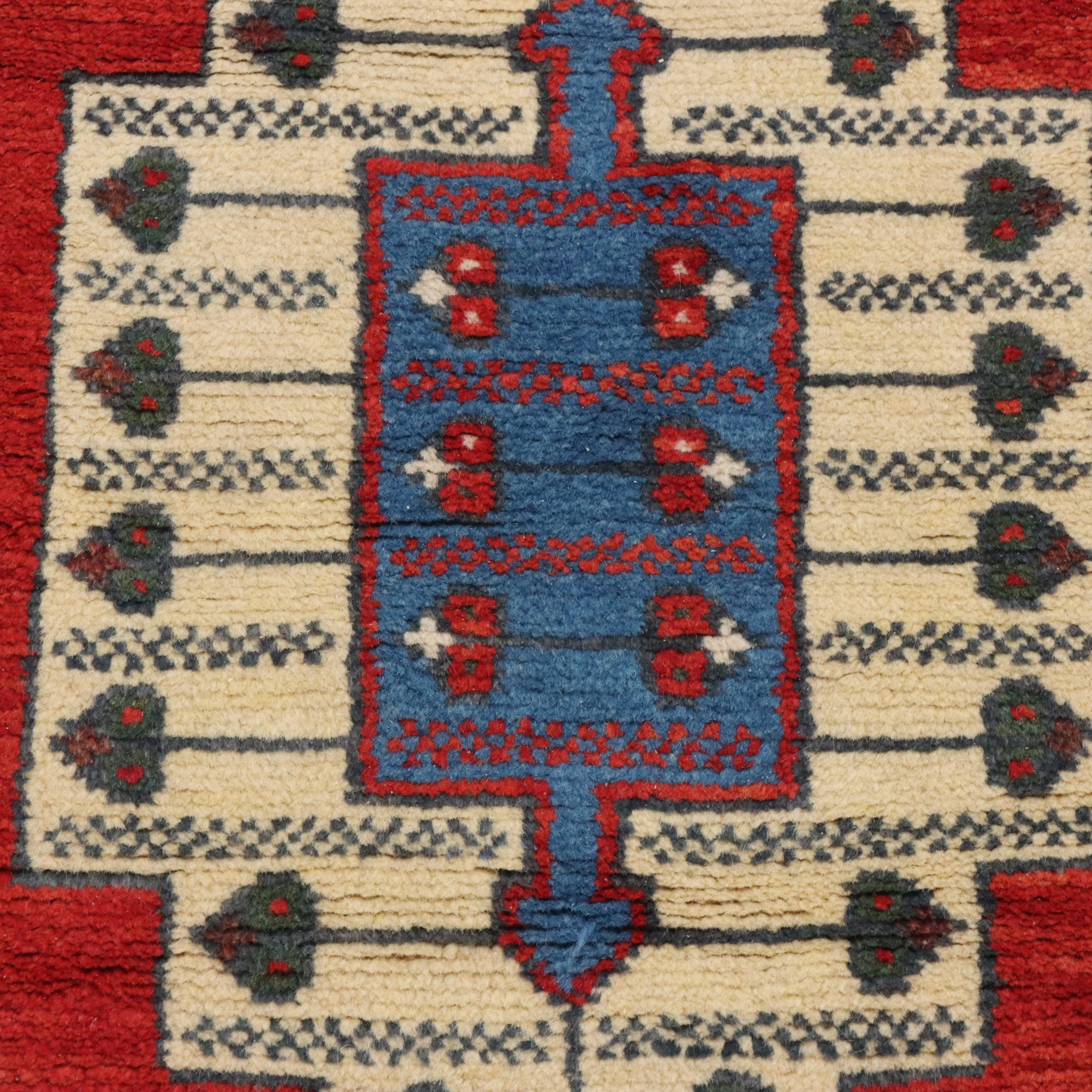 2' x 4'1 Hand-Knotted Turkish Taşpınar Accent Rug