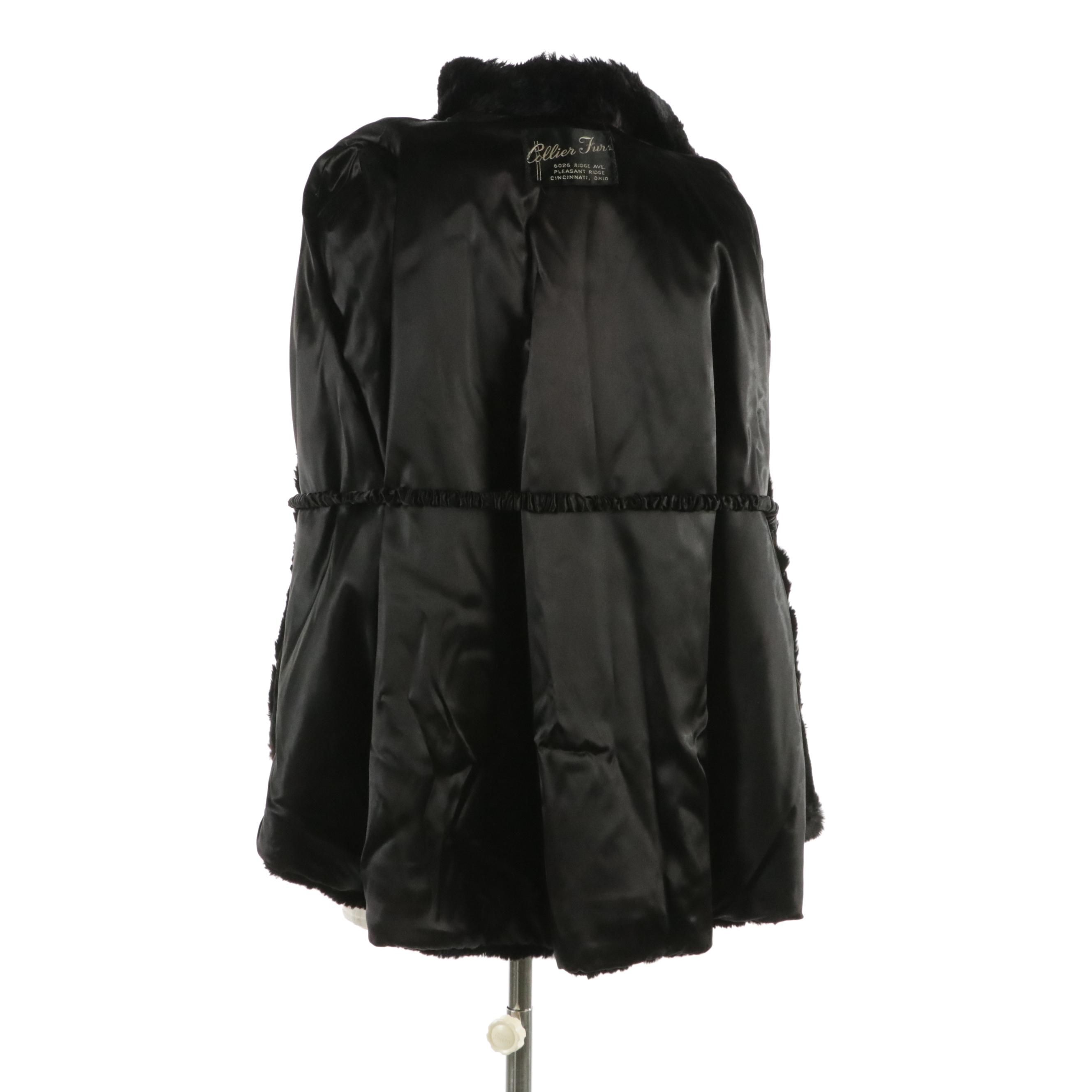 Dyed Sheared Muskrat Fur Capelet from Collier Furs, 1940s