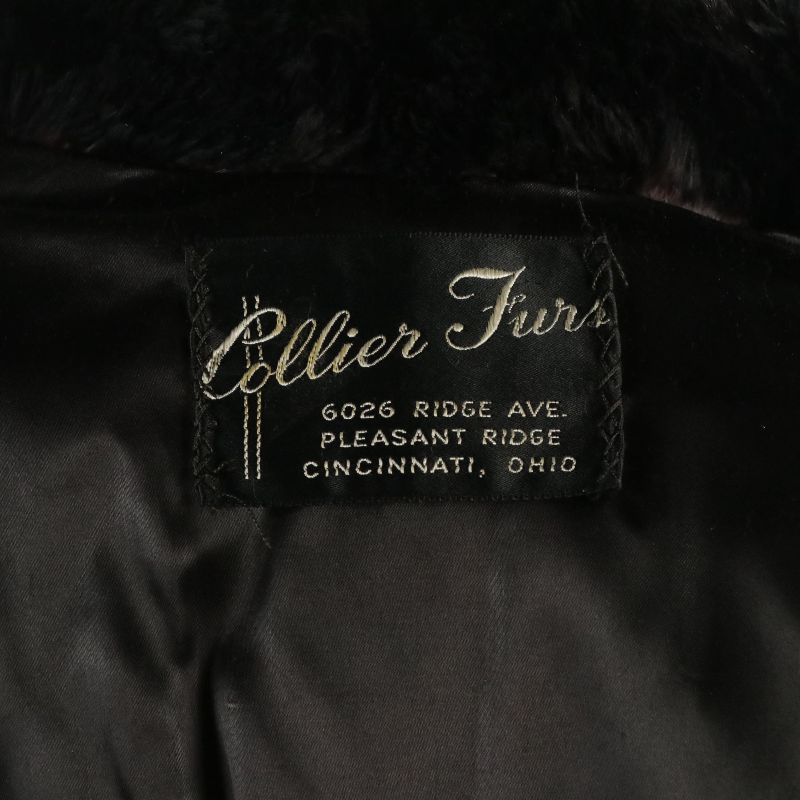 Dyed Sheared Muskrat Fur Capelet from Collier Furs, 1940s