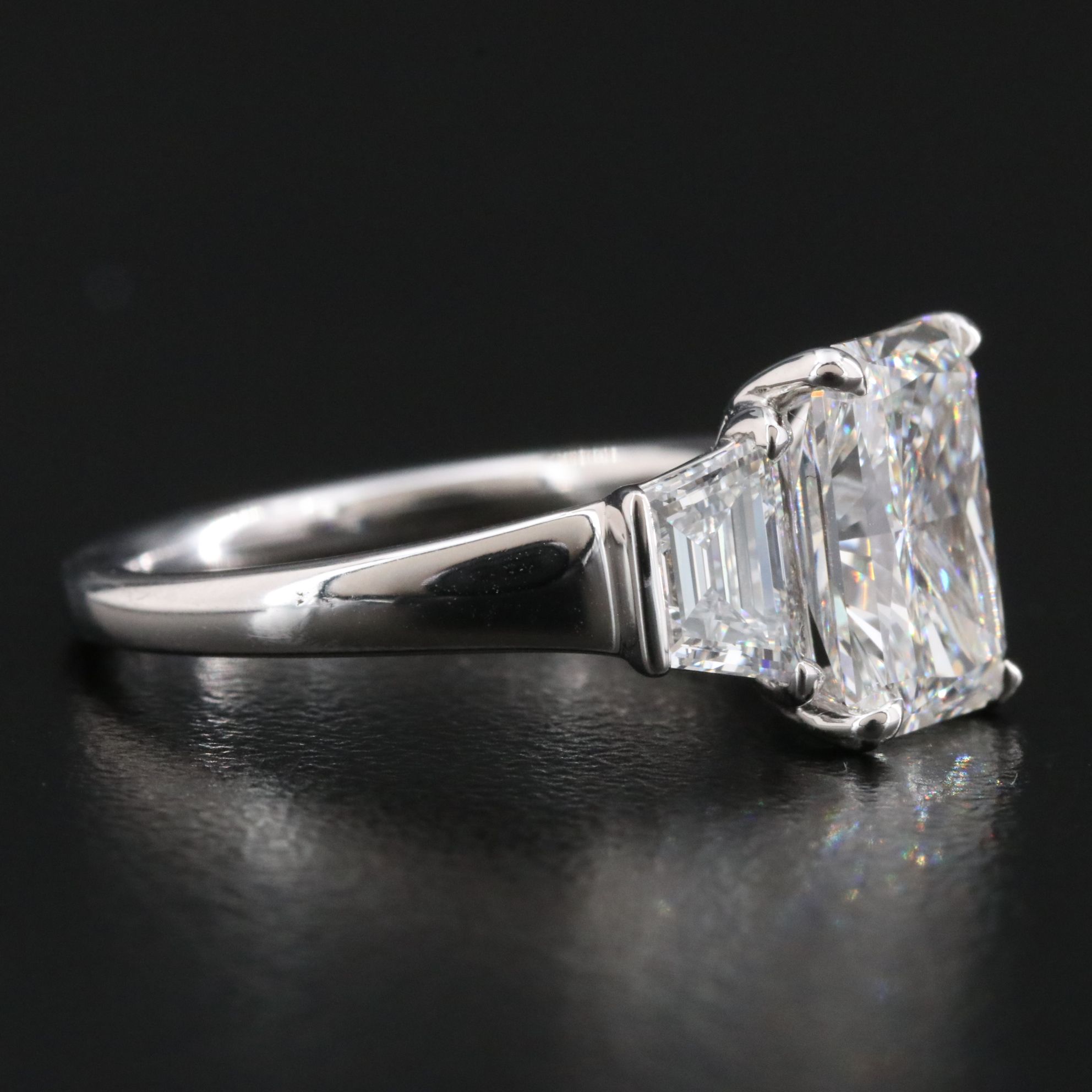 18K 3.35 CTW Lab Grown Diamond Ring with IGI Online Report