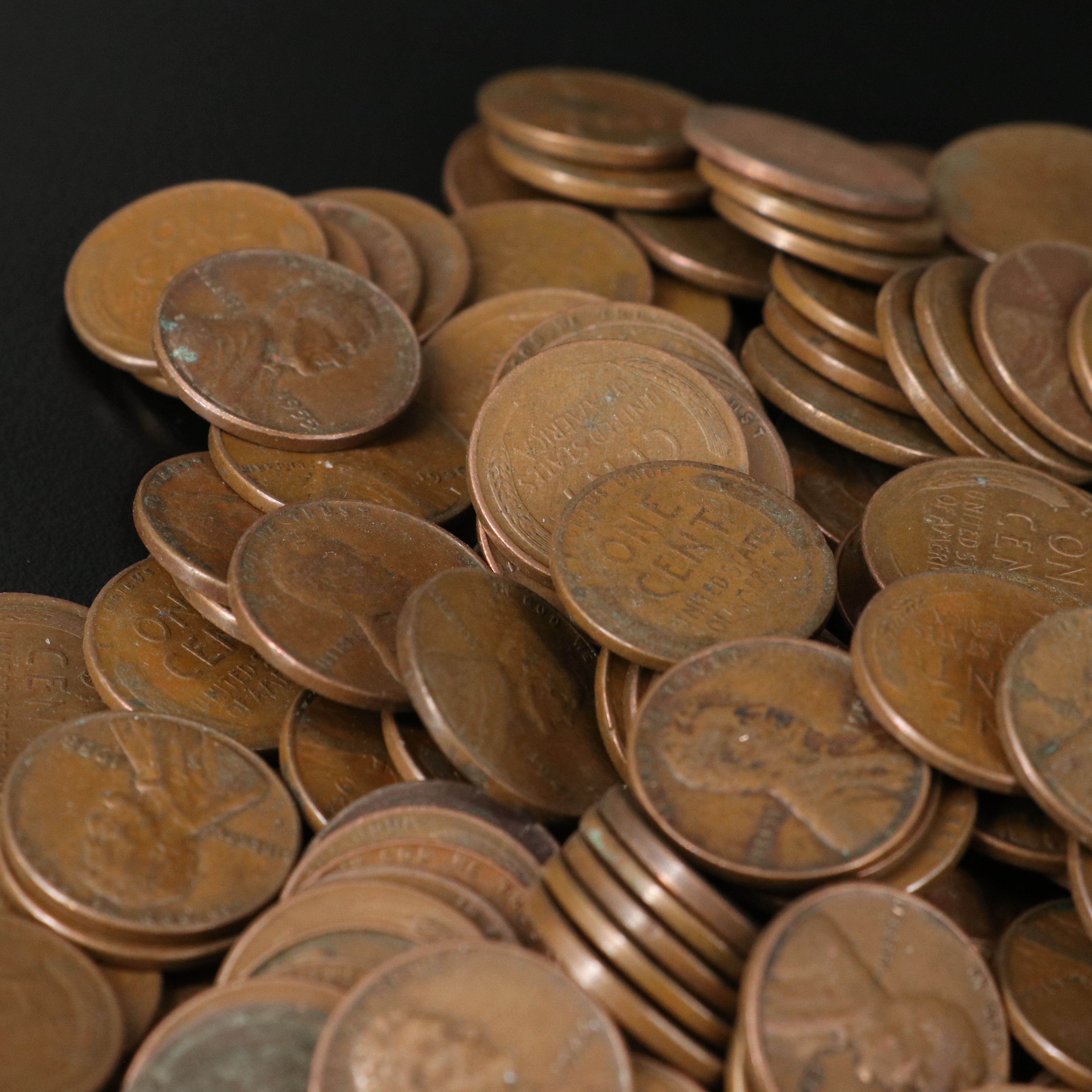 1,000 Lincoln Wheat Cents and Five Better Date Indian Head Cents