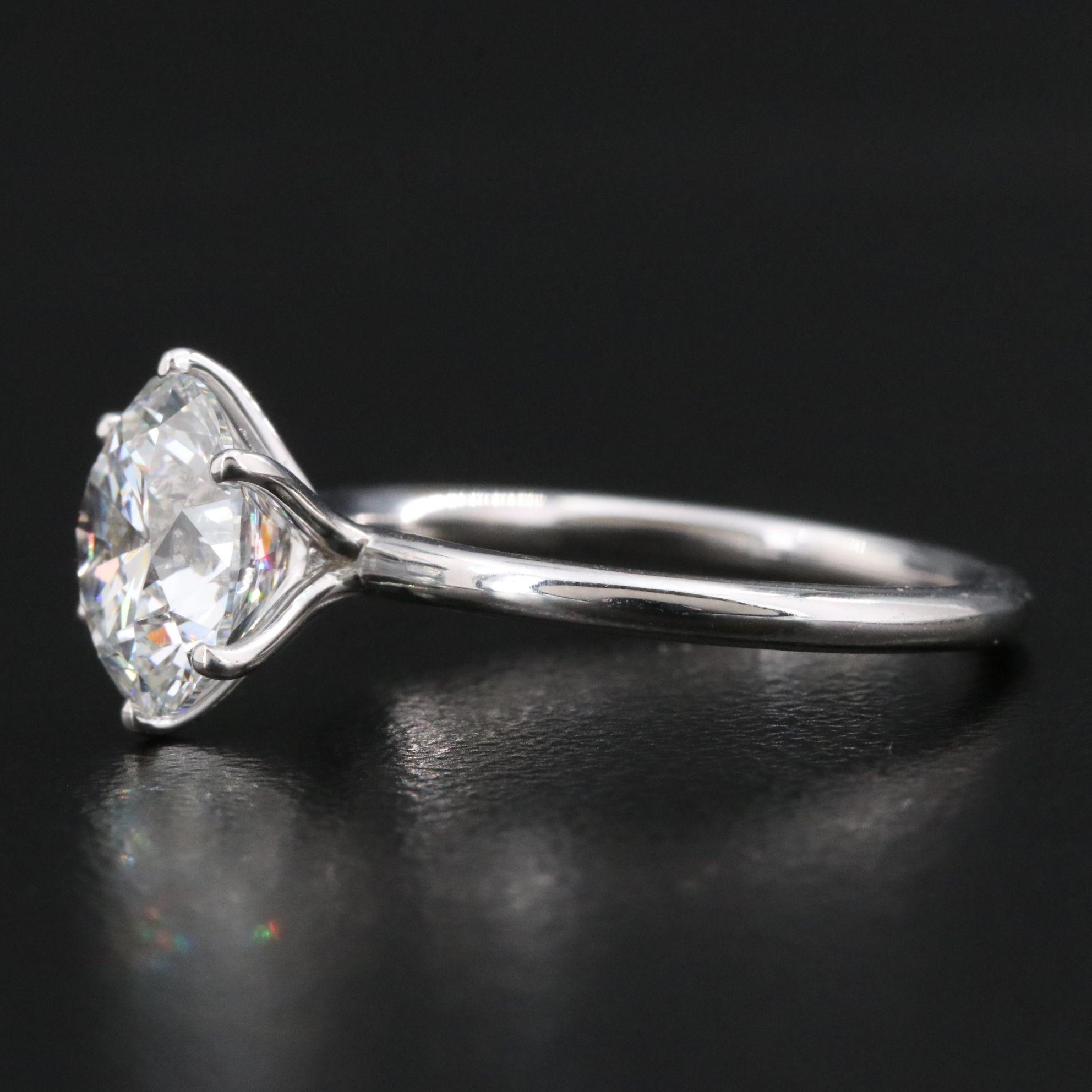 18K 2.50 CT Lab Grown Diamond Solitaire Ring with IGI Online Report