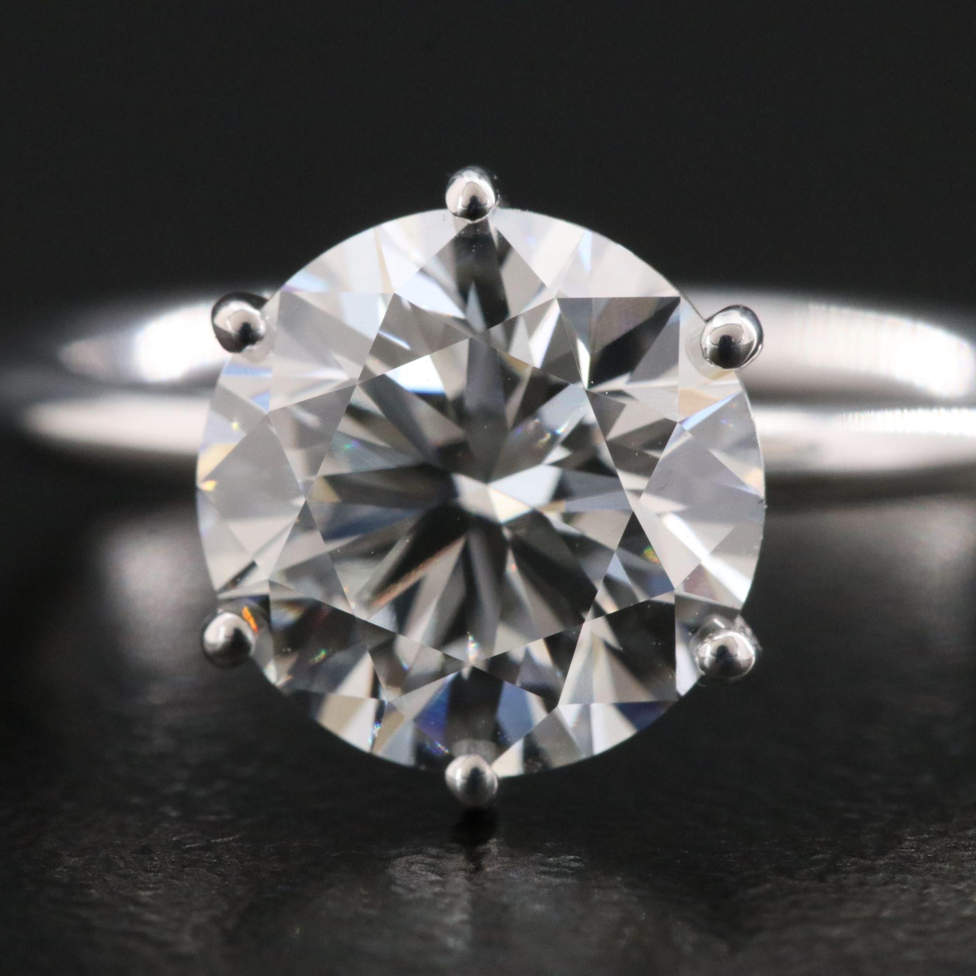 18K 2.50 CT Lab Grown Diamond Solitaire Ring with IGI Online Report