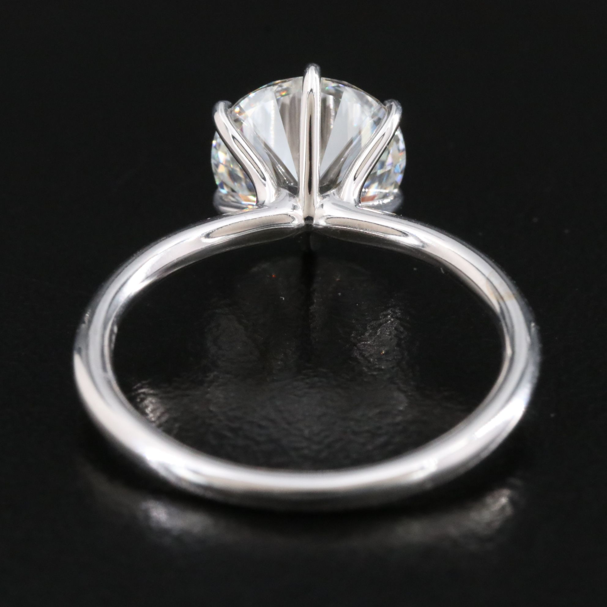 18K 2.50 CT Lab Grown Diamond Solitaire Ring with IGI Online Report