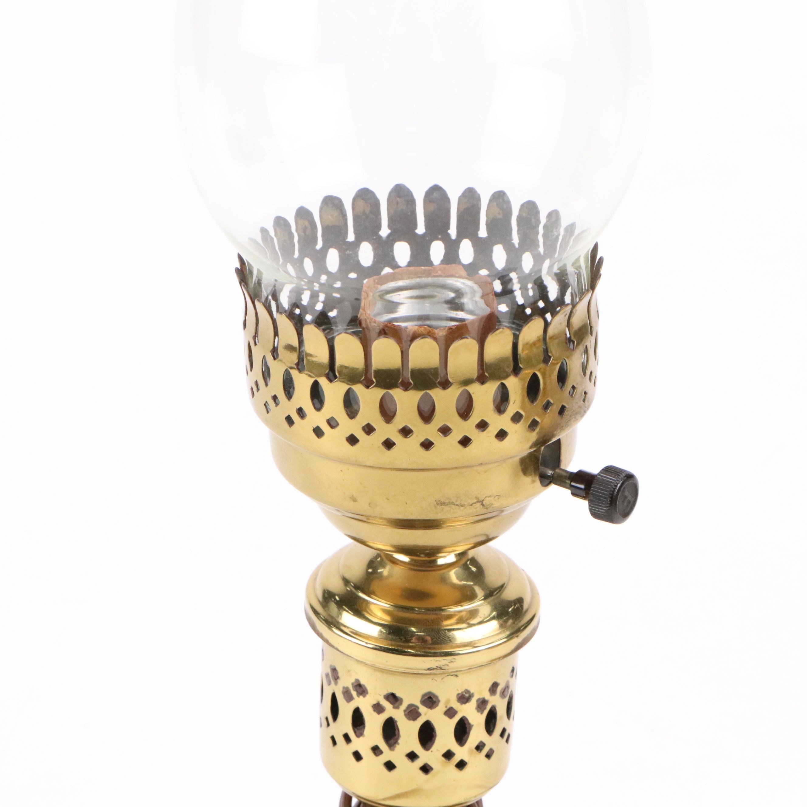 Victorian Style Brass Lamp, Brass Cricket Boxes, Silent Butler and Other Décor