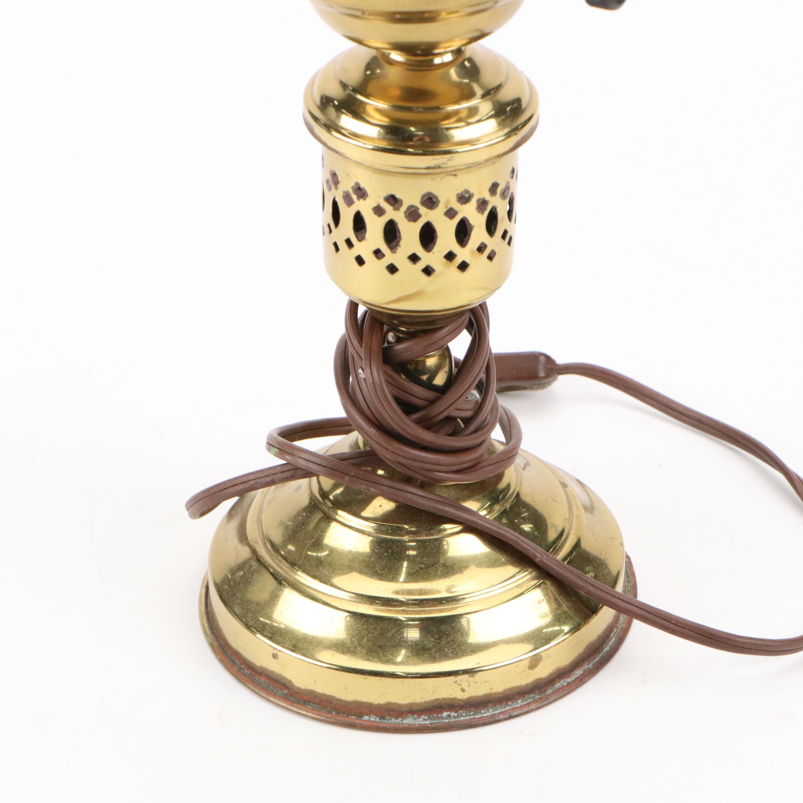 Victorian Style Brass Lamp, Brass Cricket Boxes, Silent Butler and Other Décor