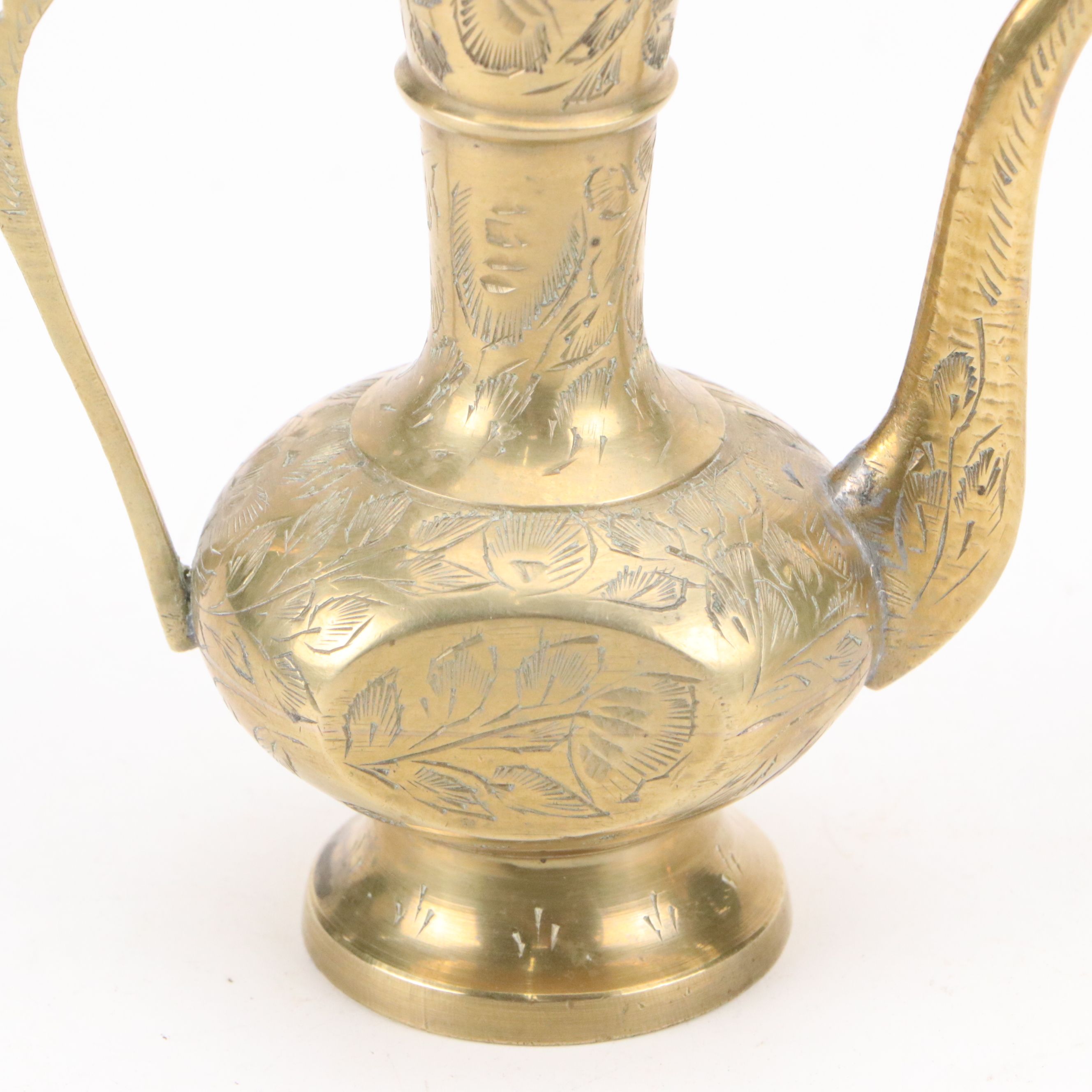 Victorian Style Brass Lamp, Brass Cricket Boxes, Silent Butler and Other Décor