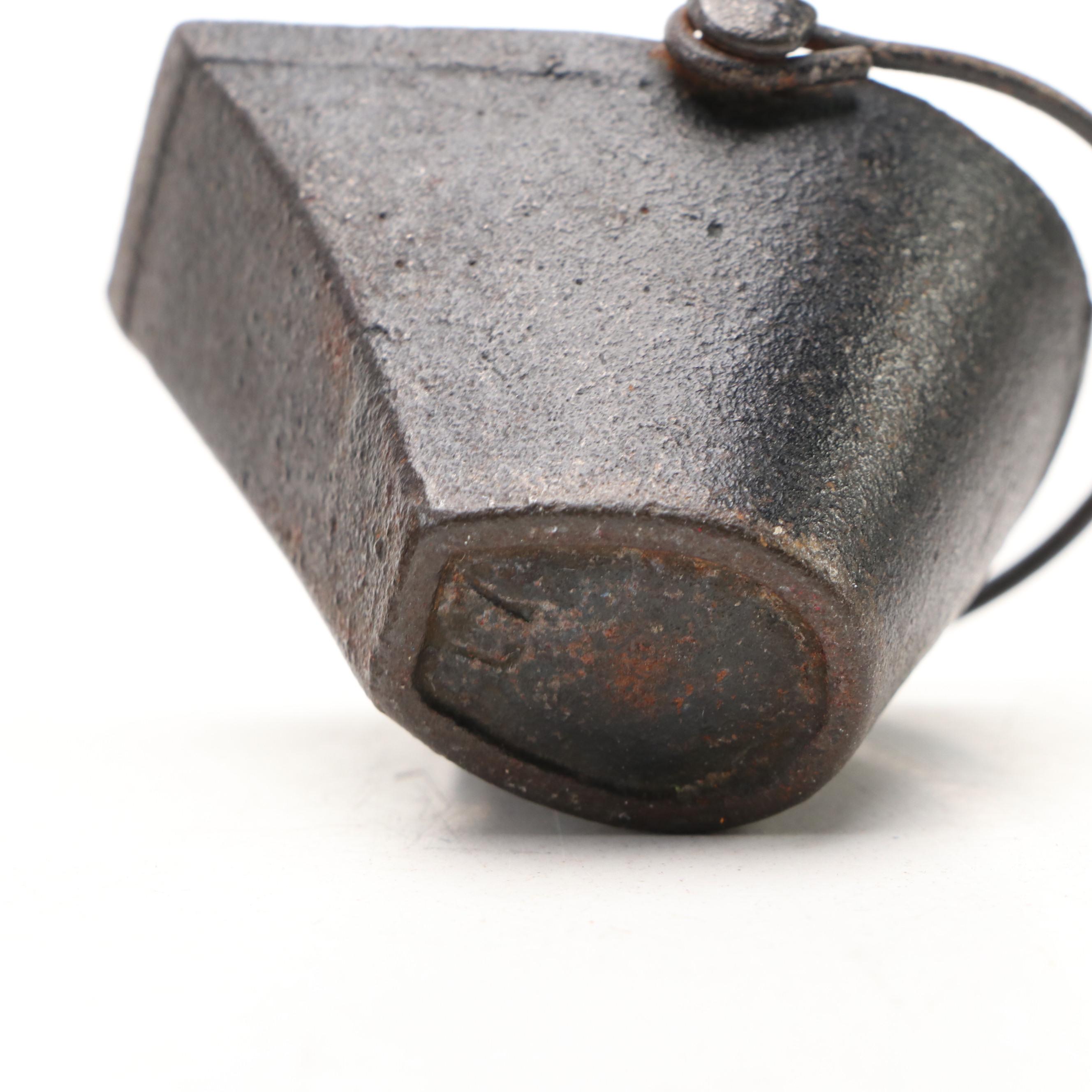 Wilton Amish Cast Iron Bookends with Other Figurines, 20th Century