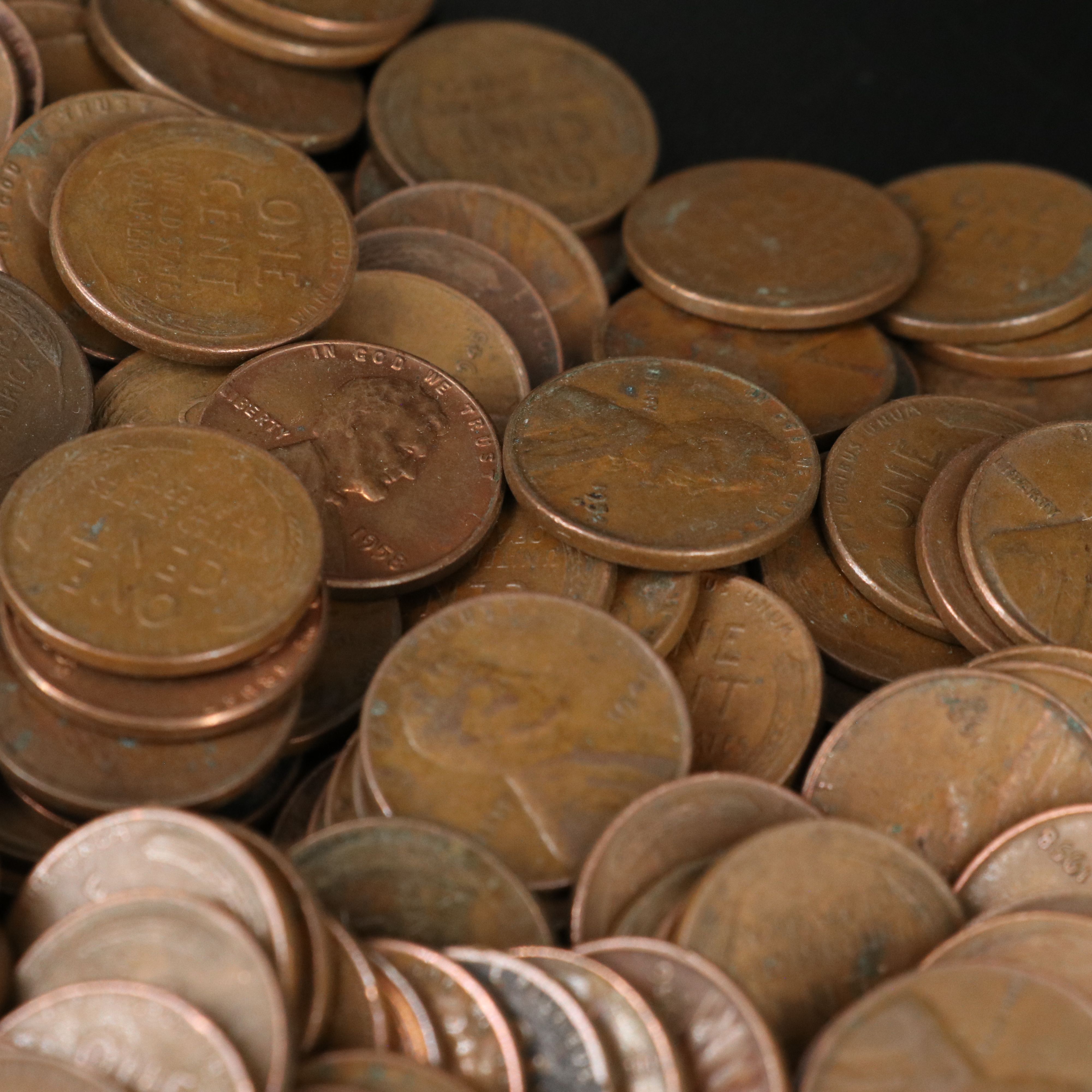 1,000 Lincoln Wheat Cents and 22 WWII Steel Cents